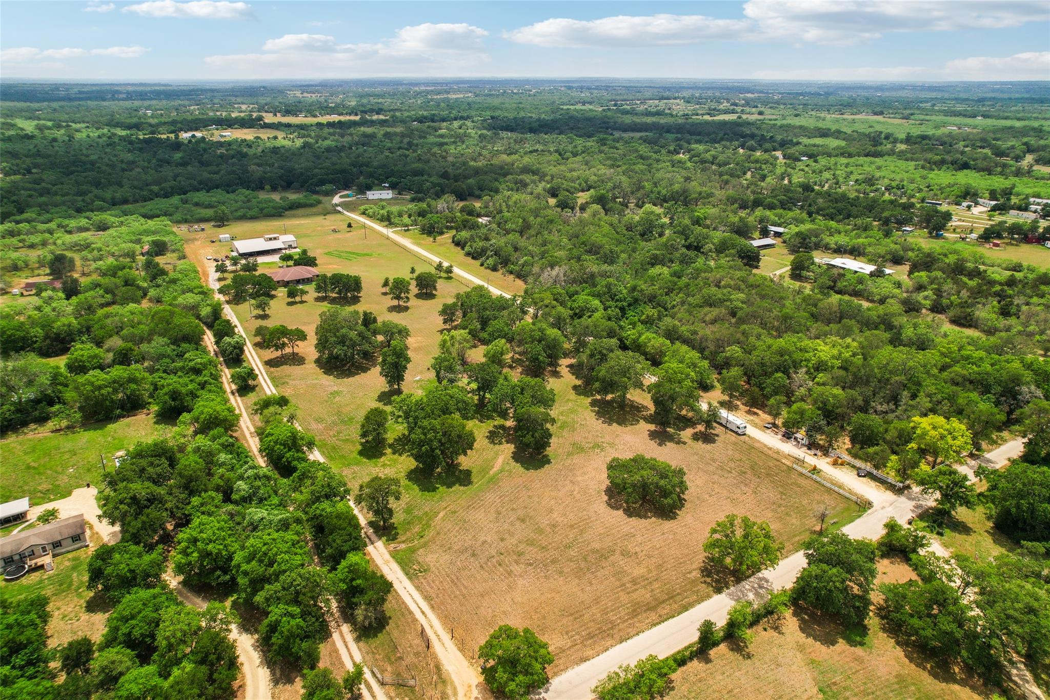 2300 Tumbleweed Trl, Dale, TX 78616