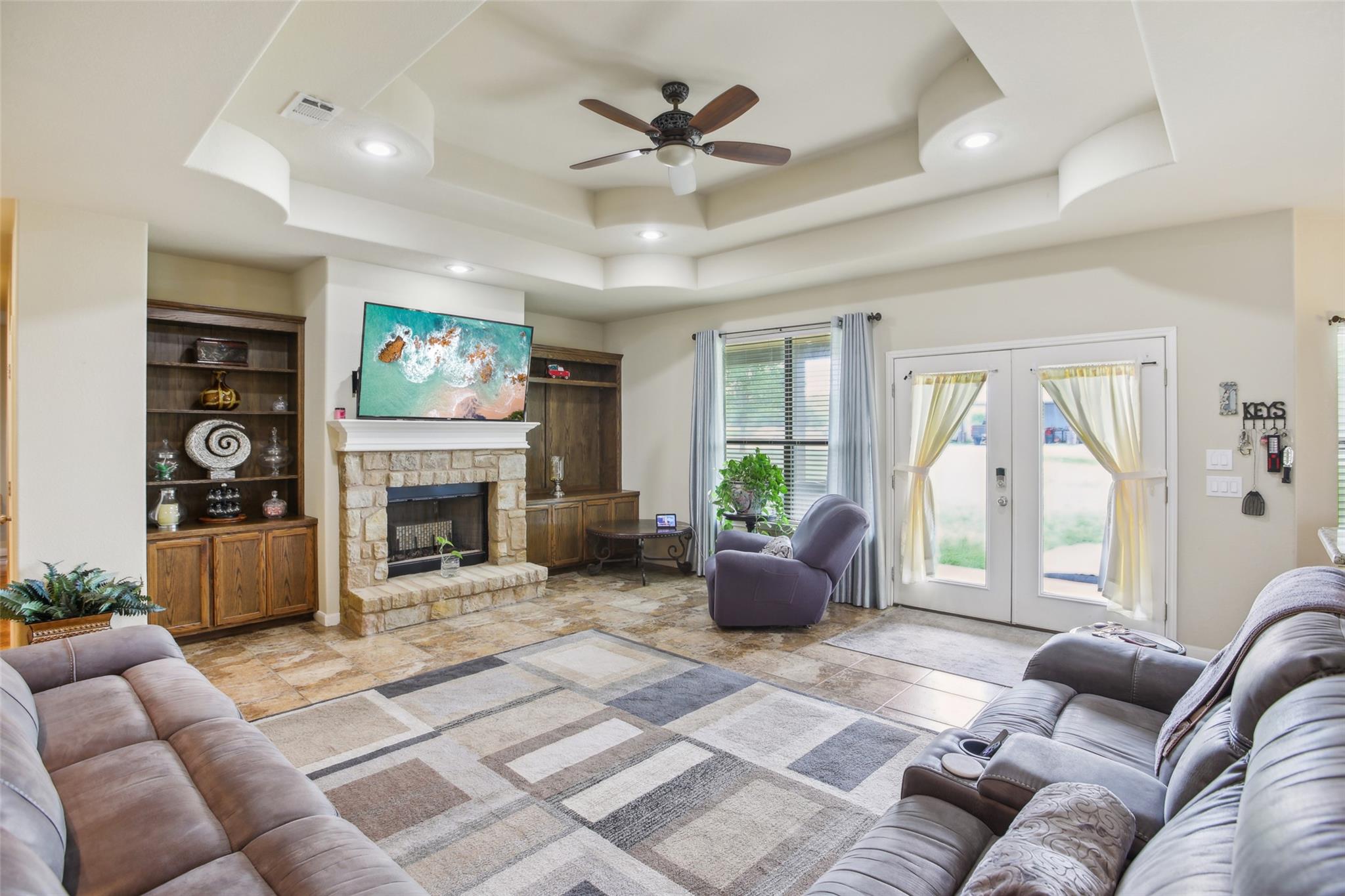 2300 Tumbleweed Trl, Dale, TX 78616