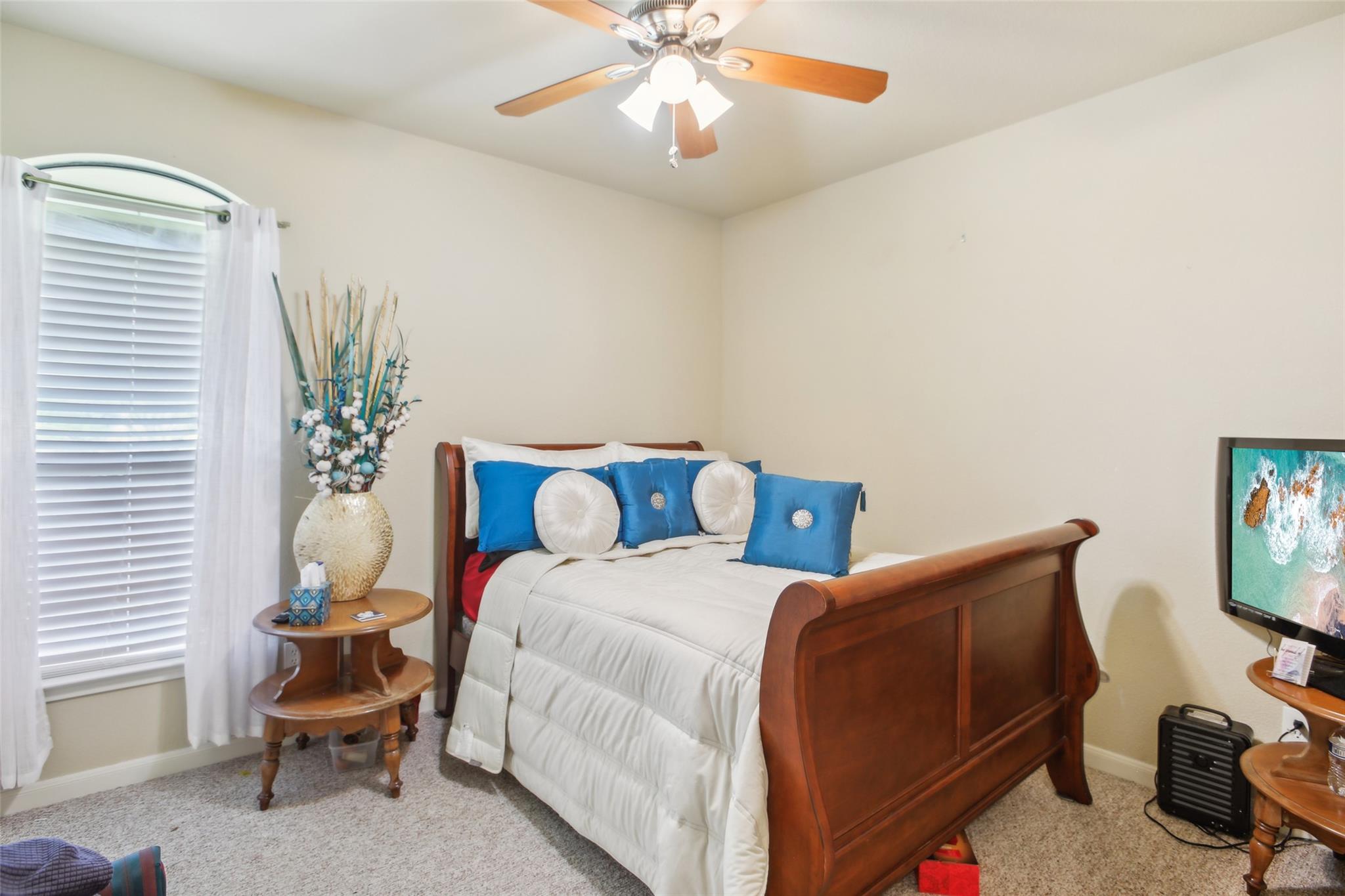 2300 Tumbleweed Trl, Dale, TX 78616