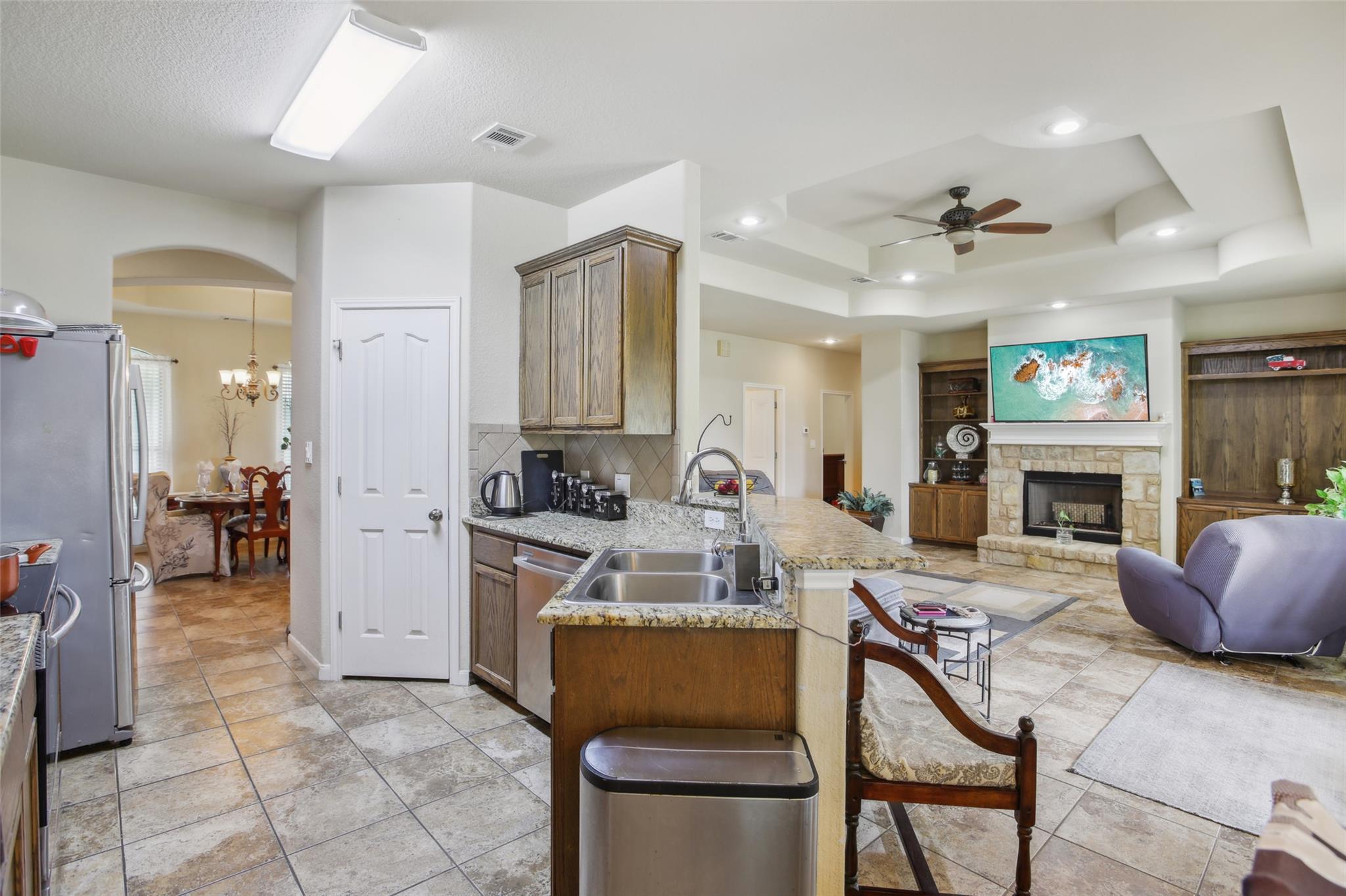 2300 Tumbleweed Trl, Dale, TX 78616