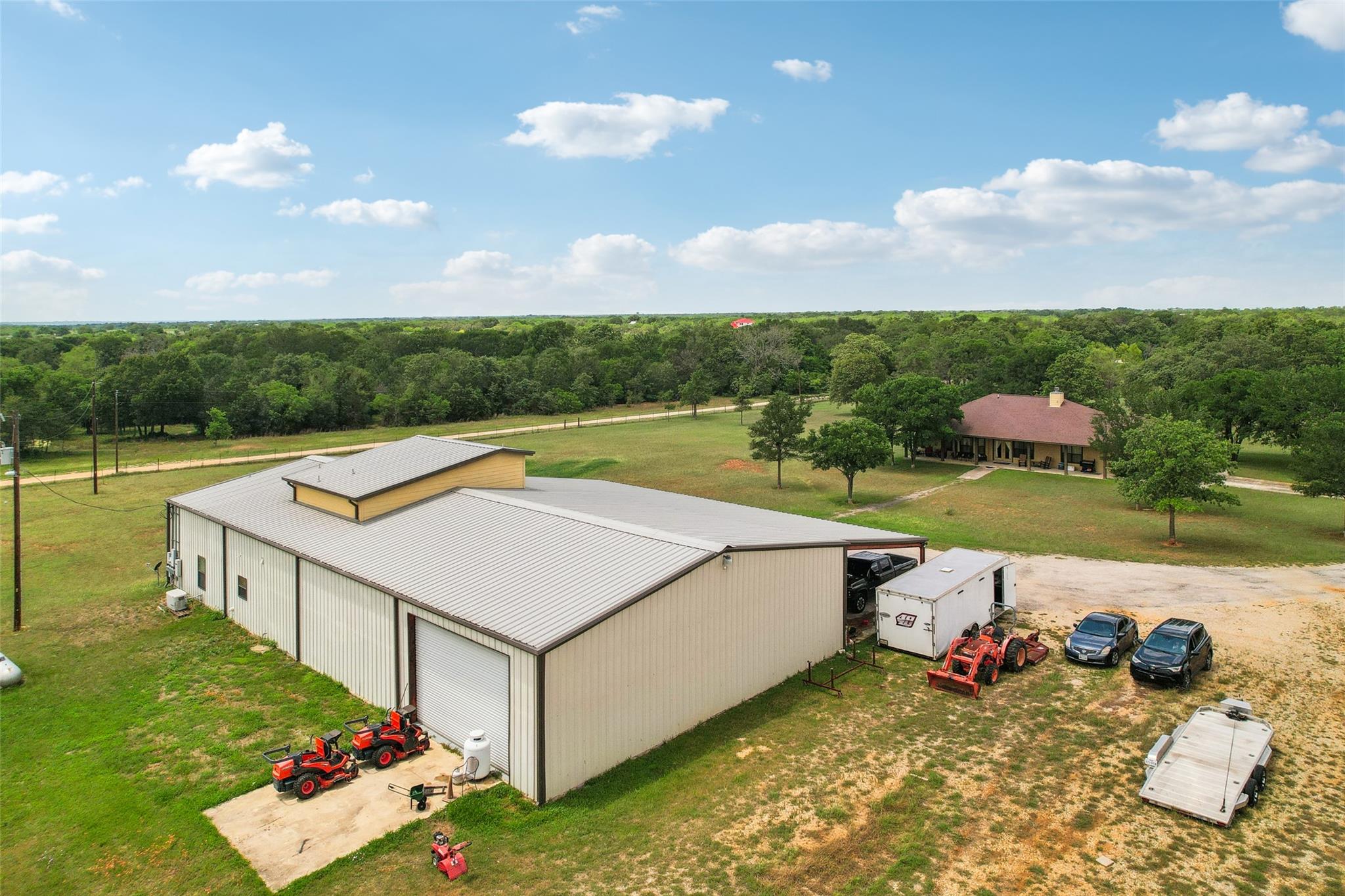 2300 Tumbleweed Trl, Dale, TX 78616