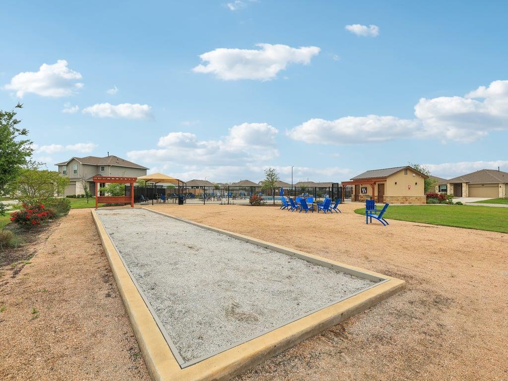 709 Bluffview Dr, Bastrop, TX 78602