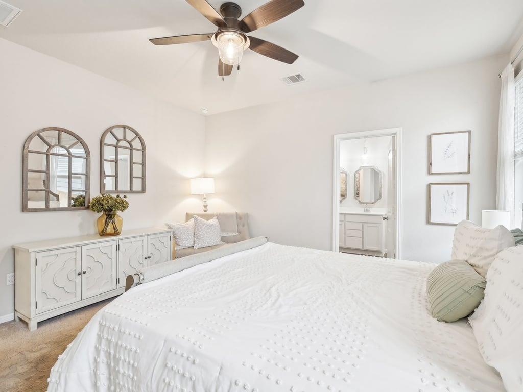 709 Bluffview Dr, Bastrop, TX 78602