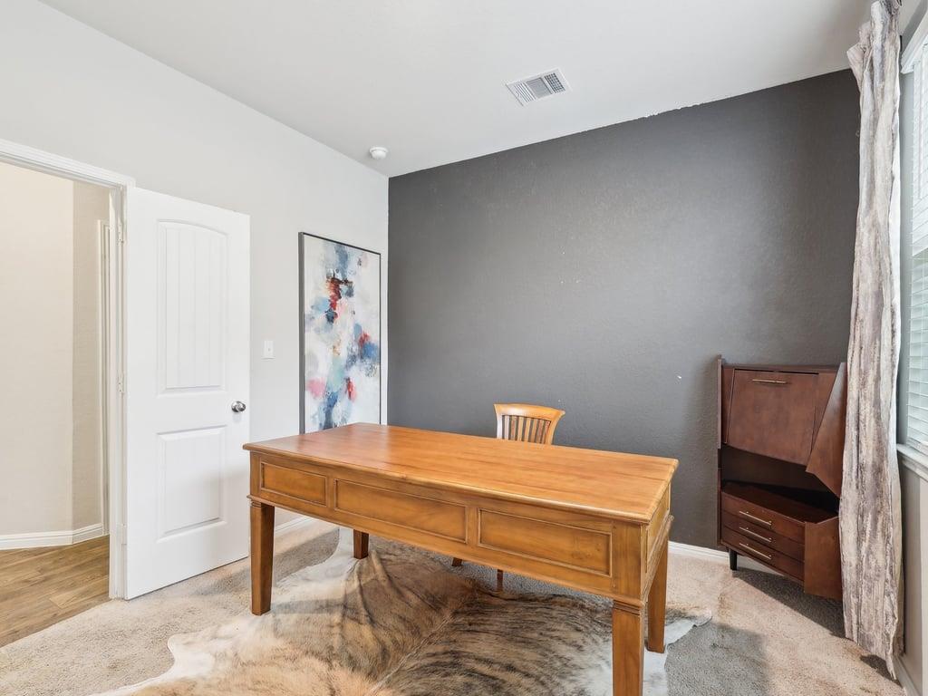 709 Bluffview Dr, Bastrop, TX 78602