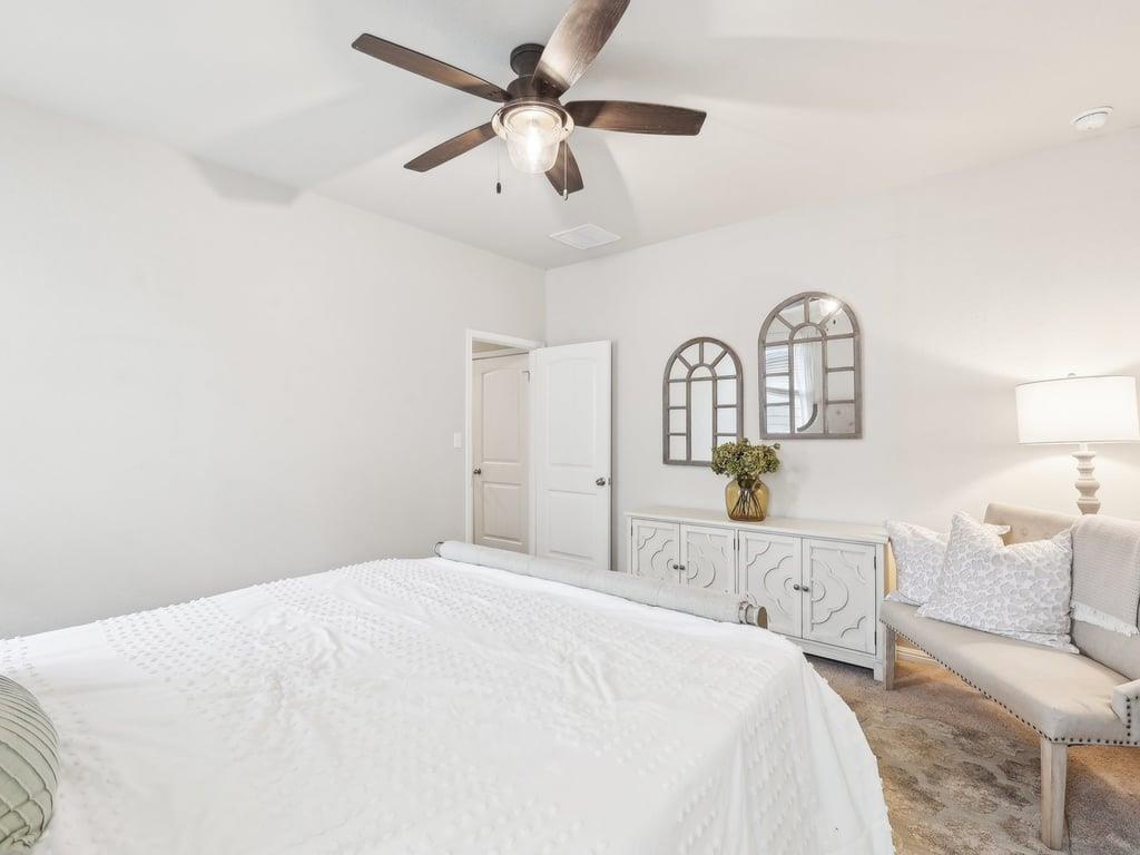 709 Bluffview Dr, Bastrop, TX 78602