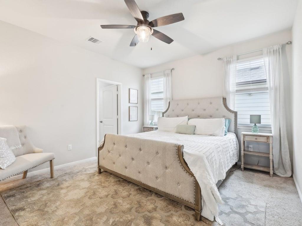 709 Bluffview Dr, Bastrop, TX 78602