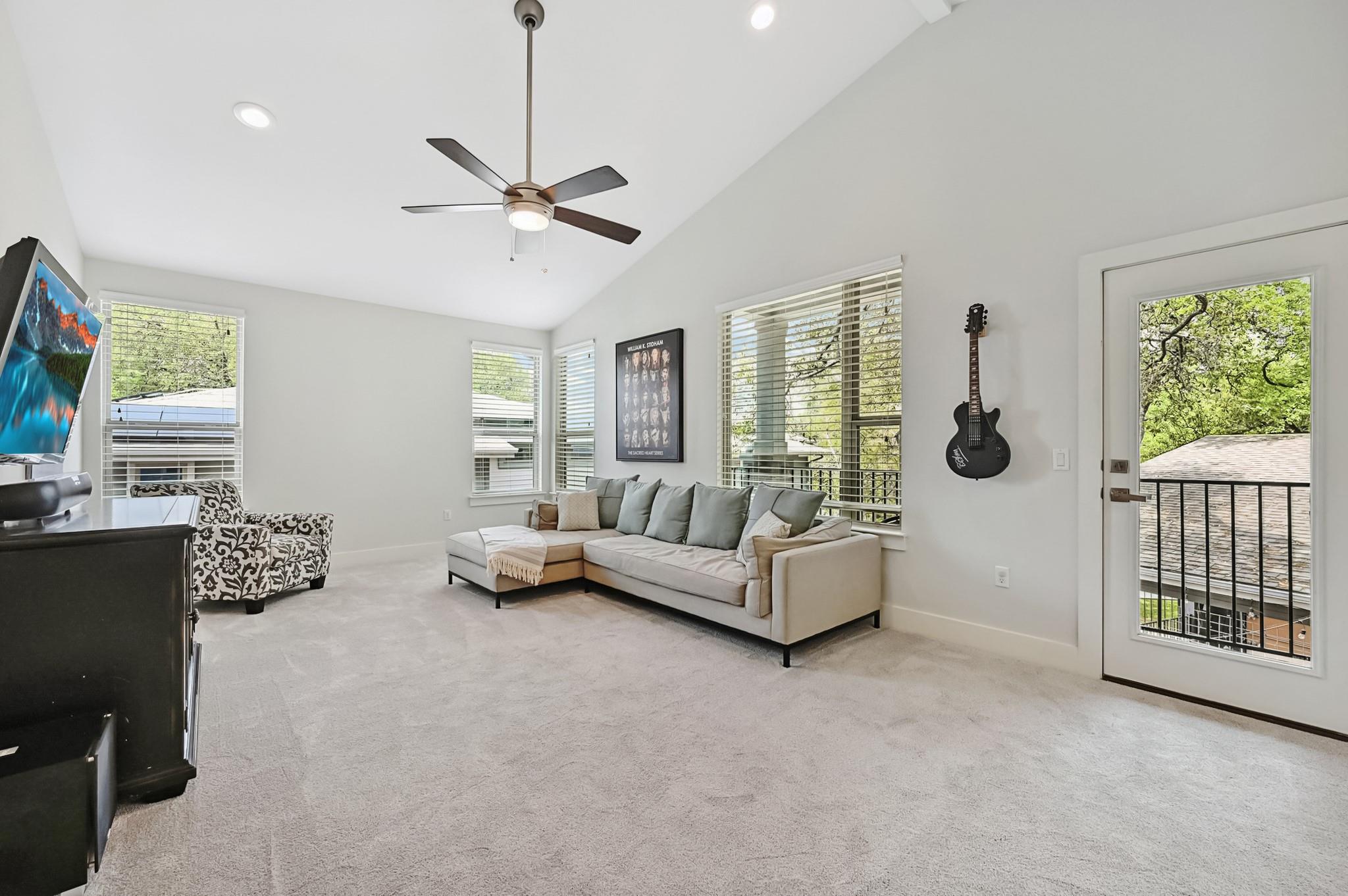 811 S Center St, Austin, TX 78704