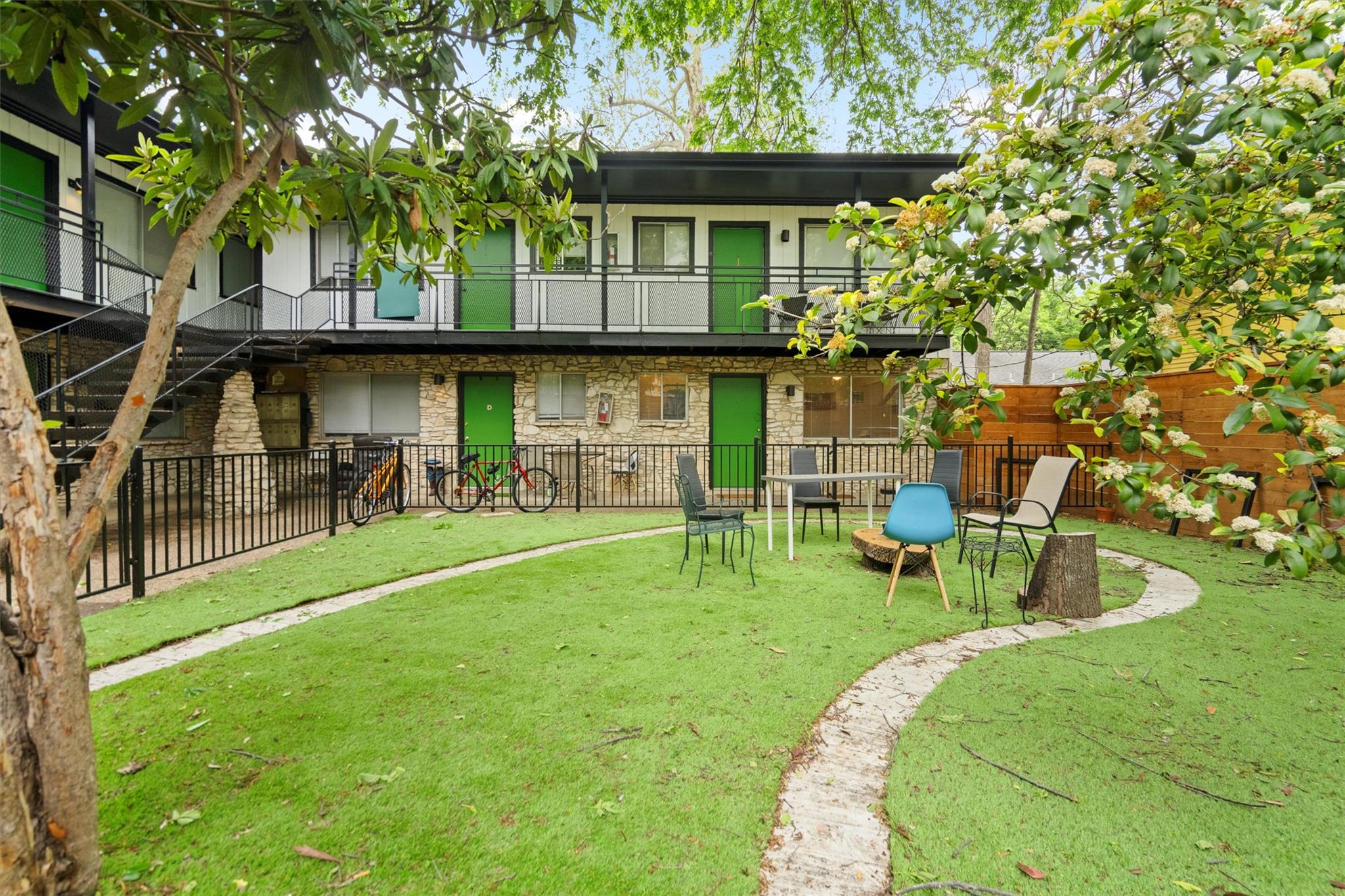 2721 Hemphill Park # B102, Austin, TX 78705
