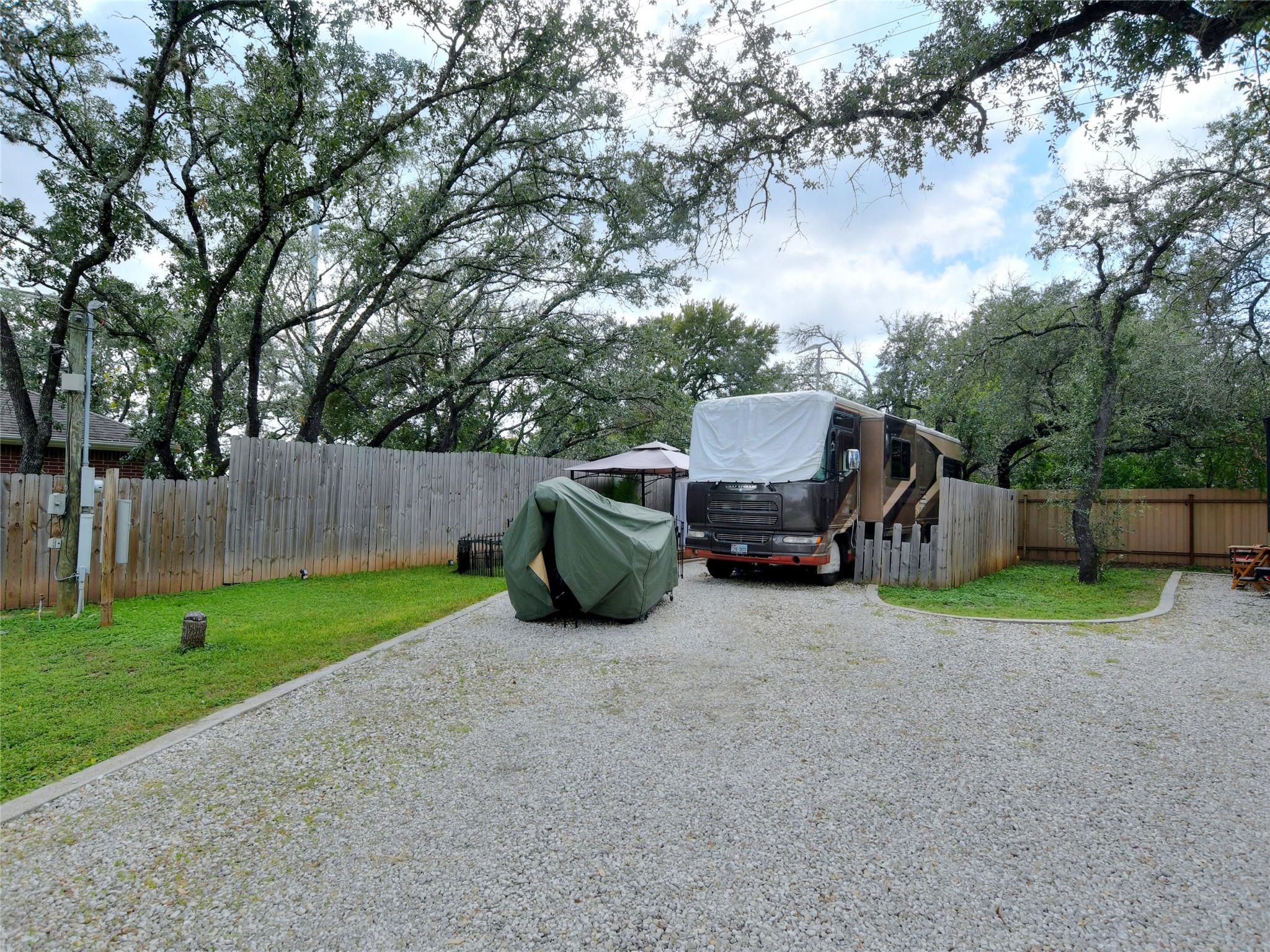 1702 Saracen Rd, Austin, TX 78733