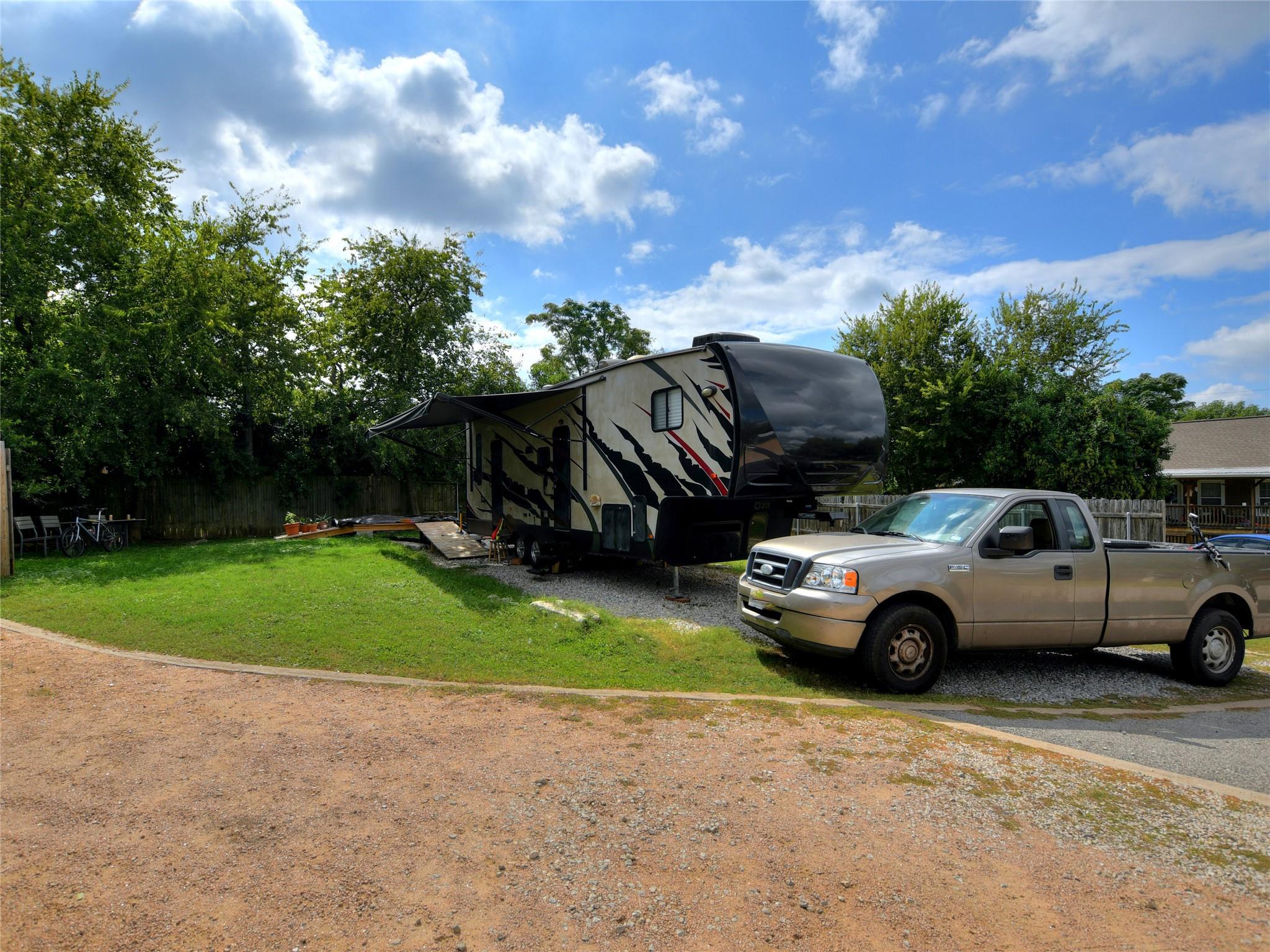 1702 Saracen Rd, Austin, TX 78733