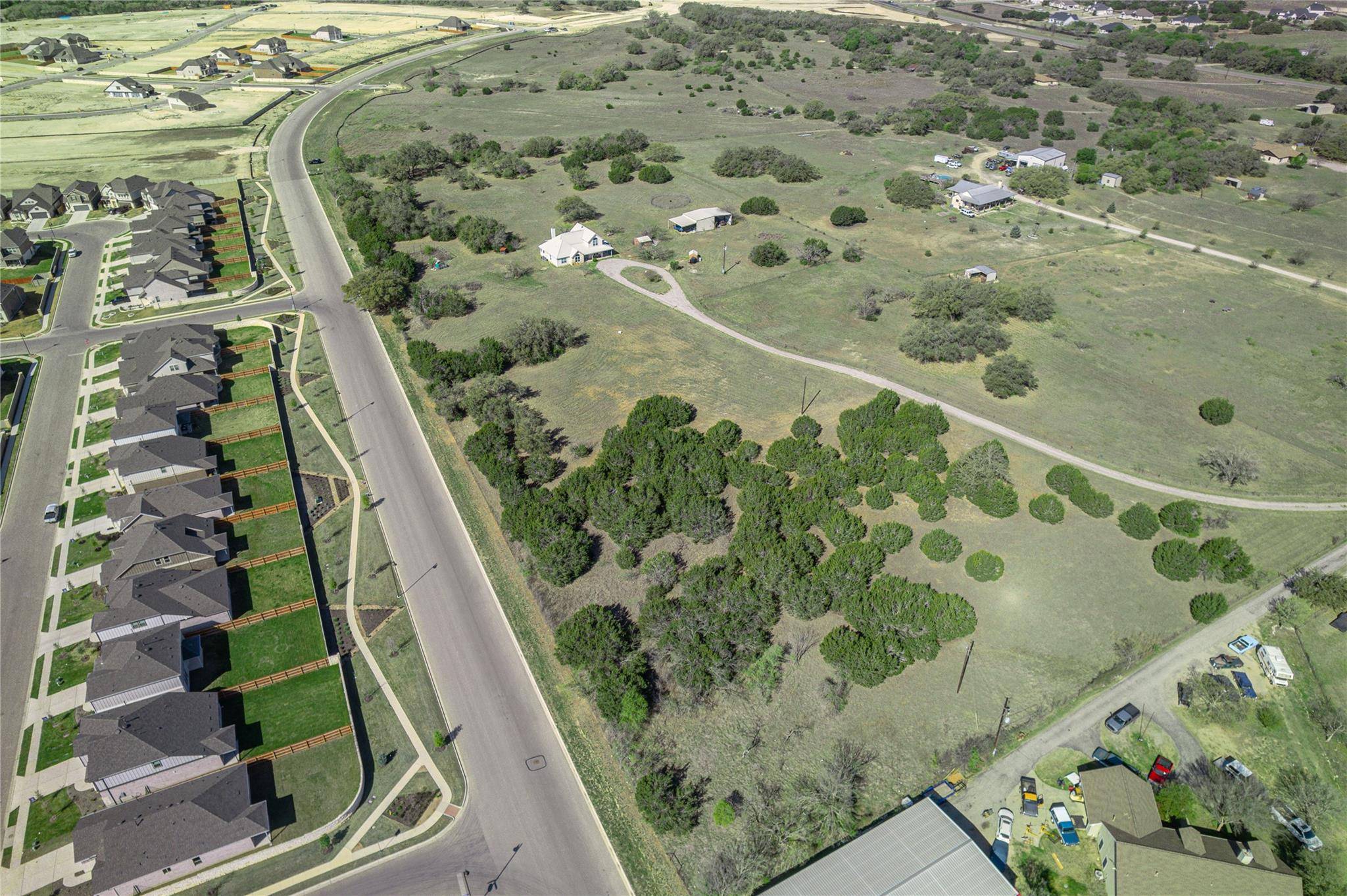 310 Craigen Rd, Liberty Hill, TX 78642