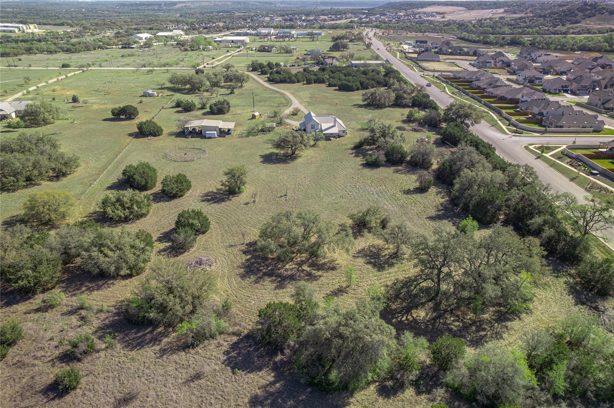310 Craigen Rd, Liberty Hill, TX 78642
