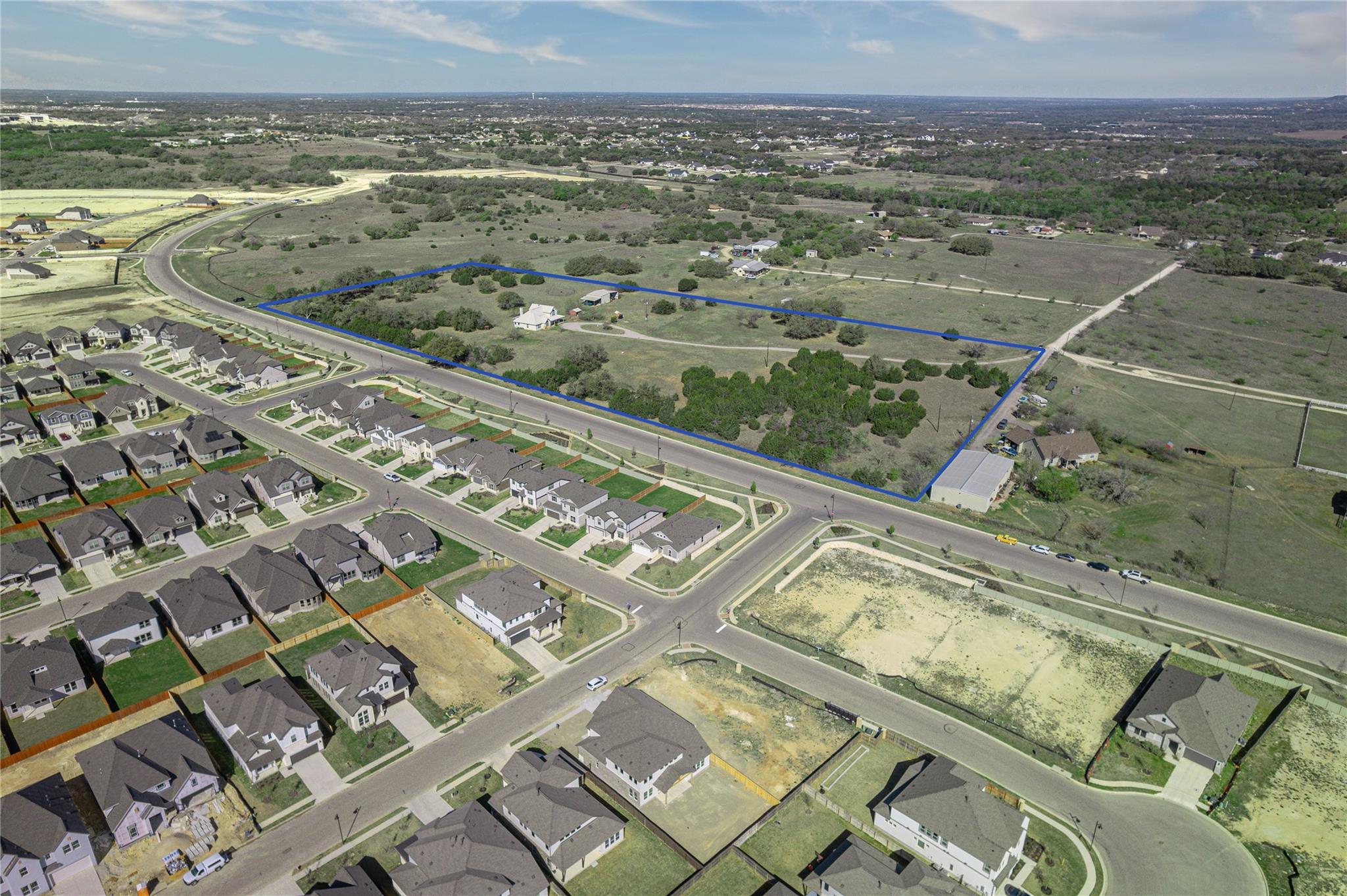 310 Craigen Rd, Liberty Hill, TX 78642