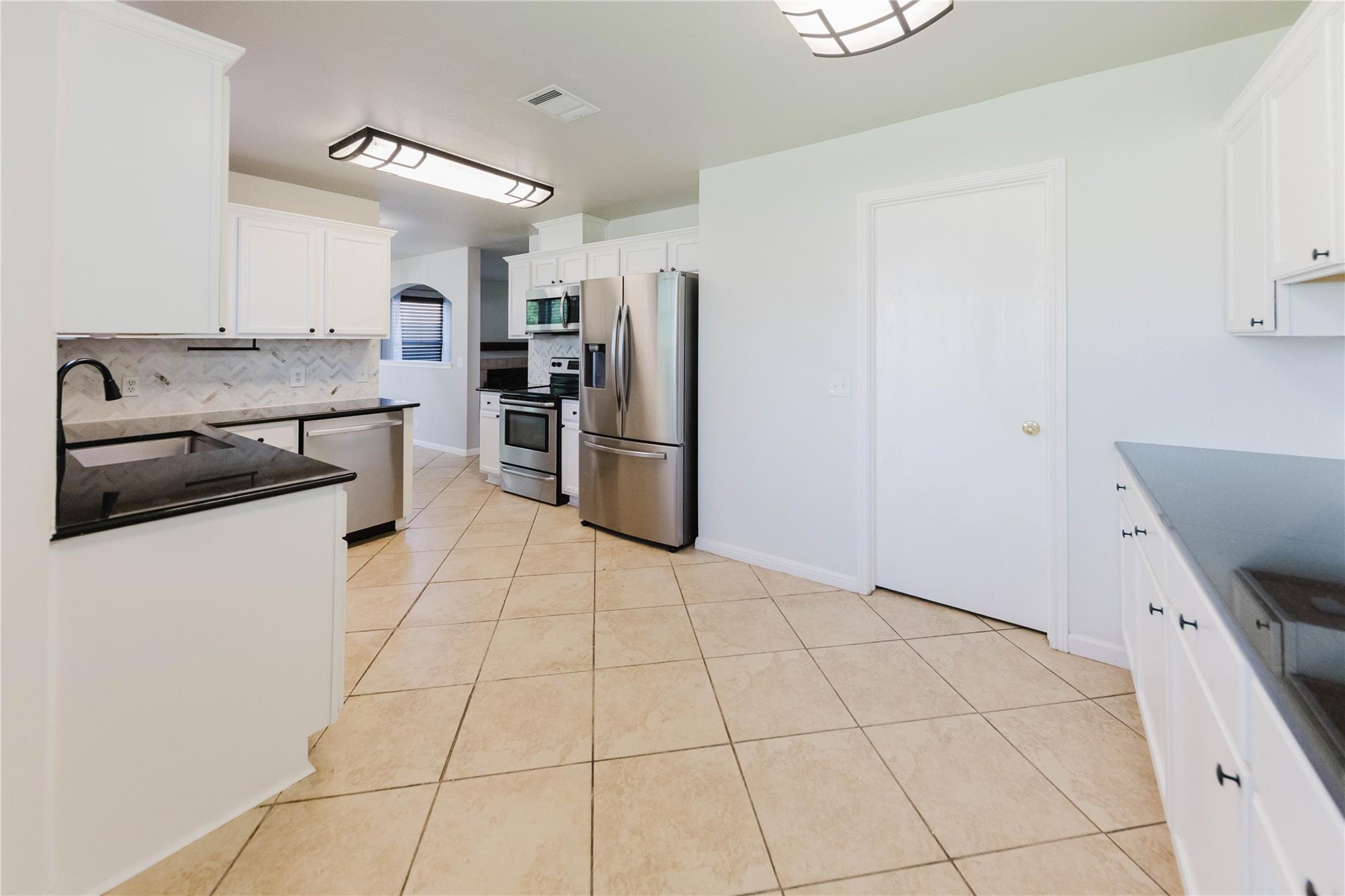 115 Hummingbird Ct, Cedar Creek, TX 78612