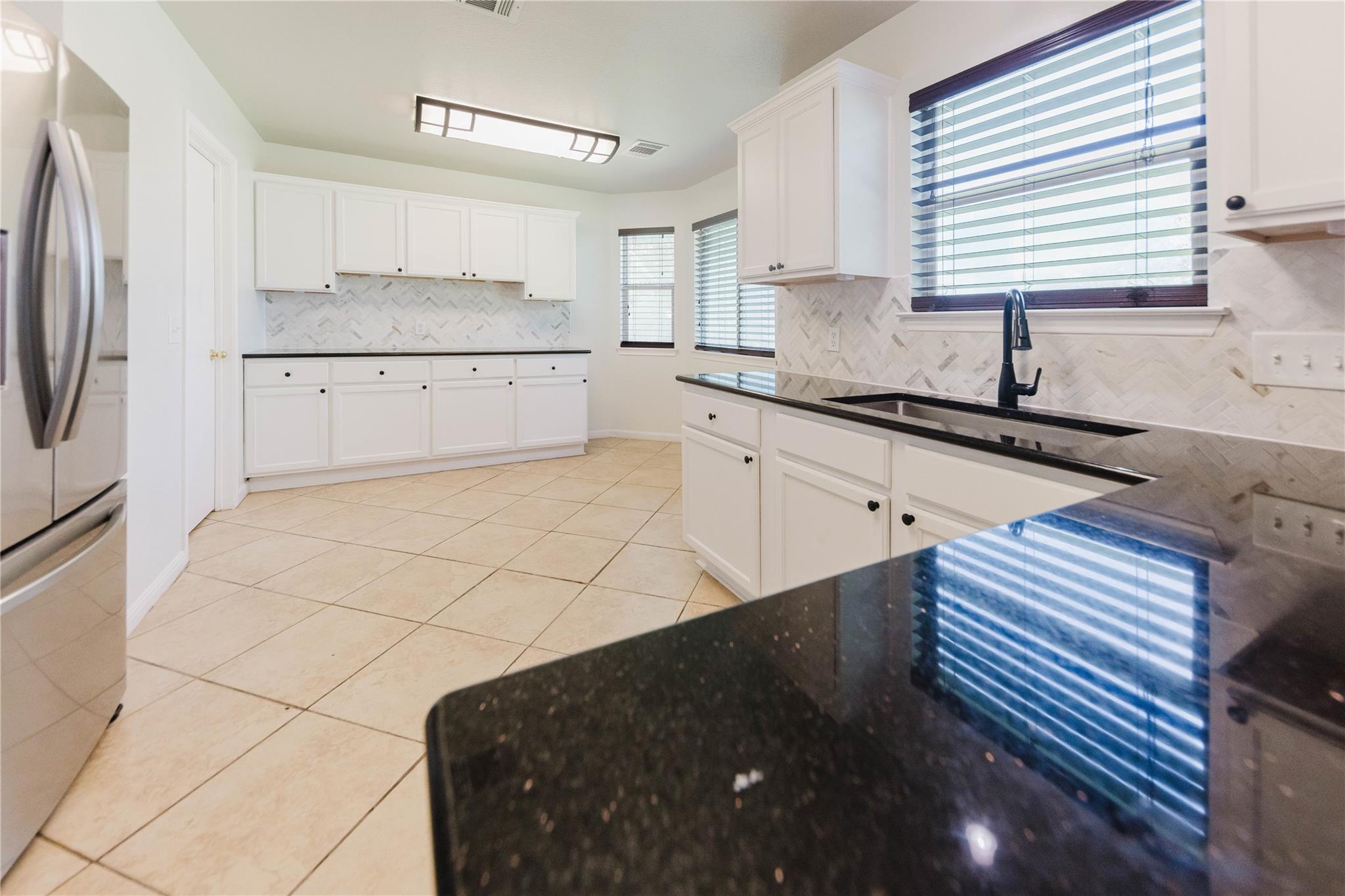 115 Hummingbird Ct, Cedar Creek, TX 78612