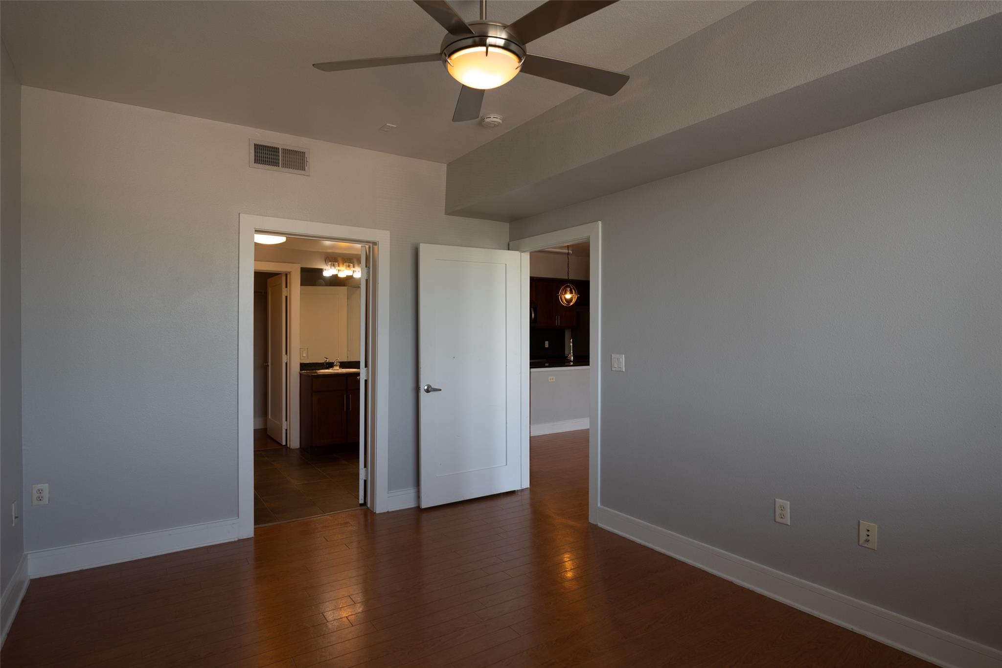 3016 Guadalupe St # 315, Austin, TX 78705