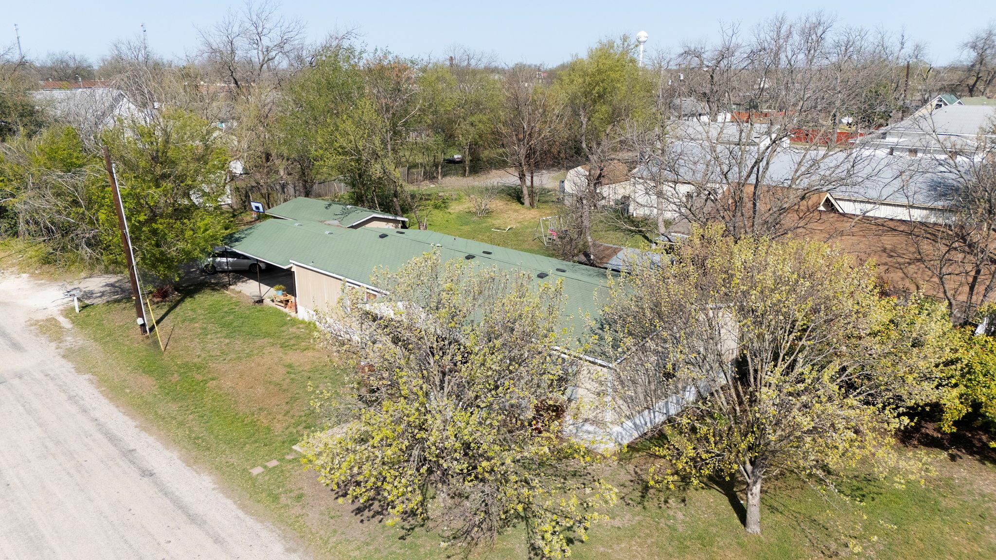 209 E Sheldon Ave, Thrall, TX 76578