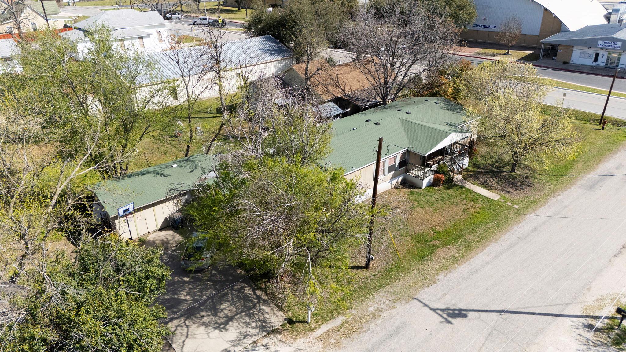 209 E Sheldon Ave, Thrall, TX 76578
