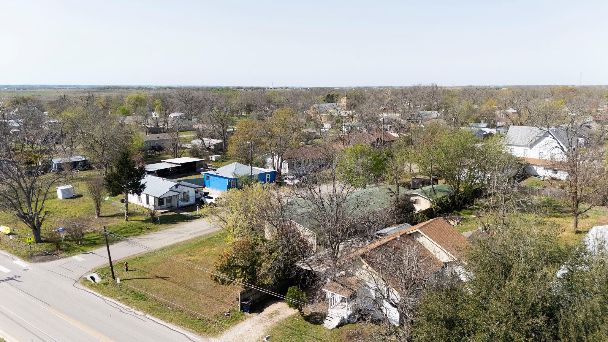 209 E Sheldon Ave, Thrall, TX 76578