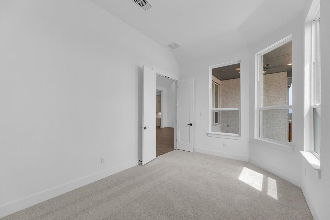 116 Lookout Point Dr, Liberty Hill, TX 78642