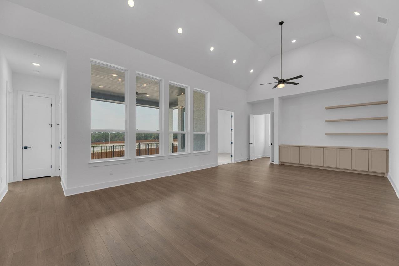 116 Lookout Point Dr, Liberty Hill, TX 78642