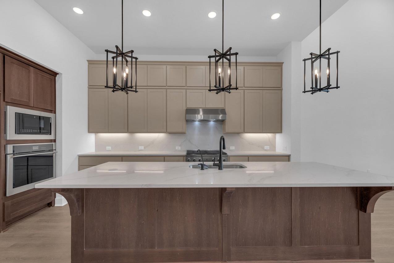 116 Lookout Point Dr, Liberty Hill, TX 78642