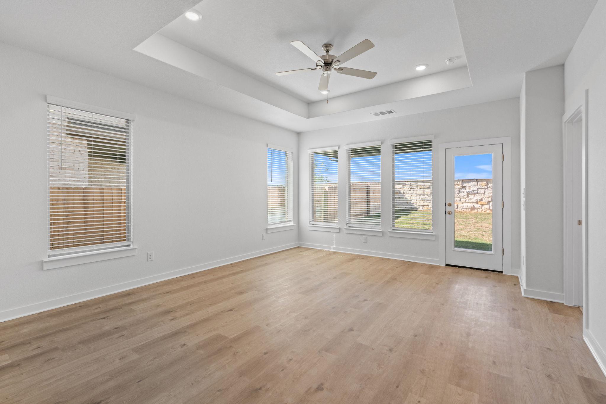 124 Brandywine Rd, Hutto, TX 78634