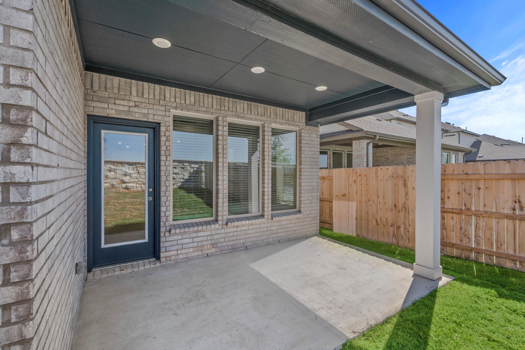 124 Brandywine Rd, Hutto, TX 78634