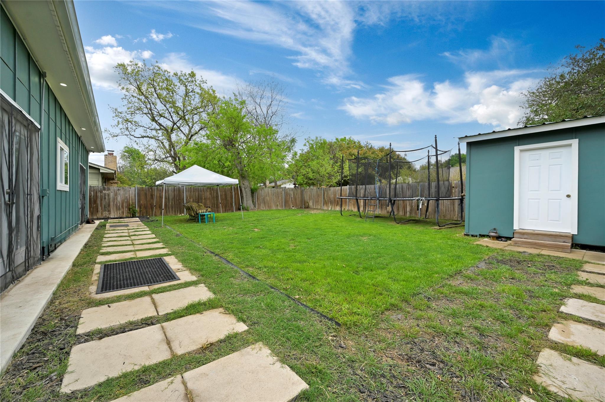 7317 Shadywood Dr, Austin, TX 78745