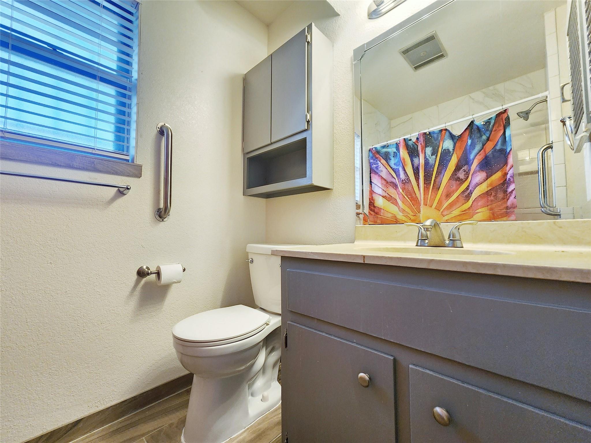 3007 Parker Ln # A, Austin, TX 78741