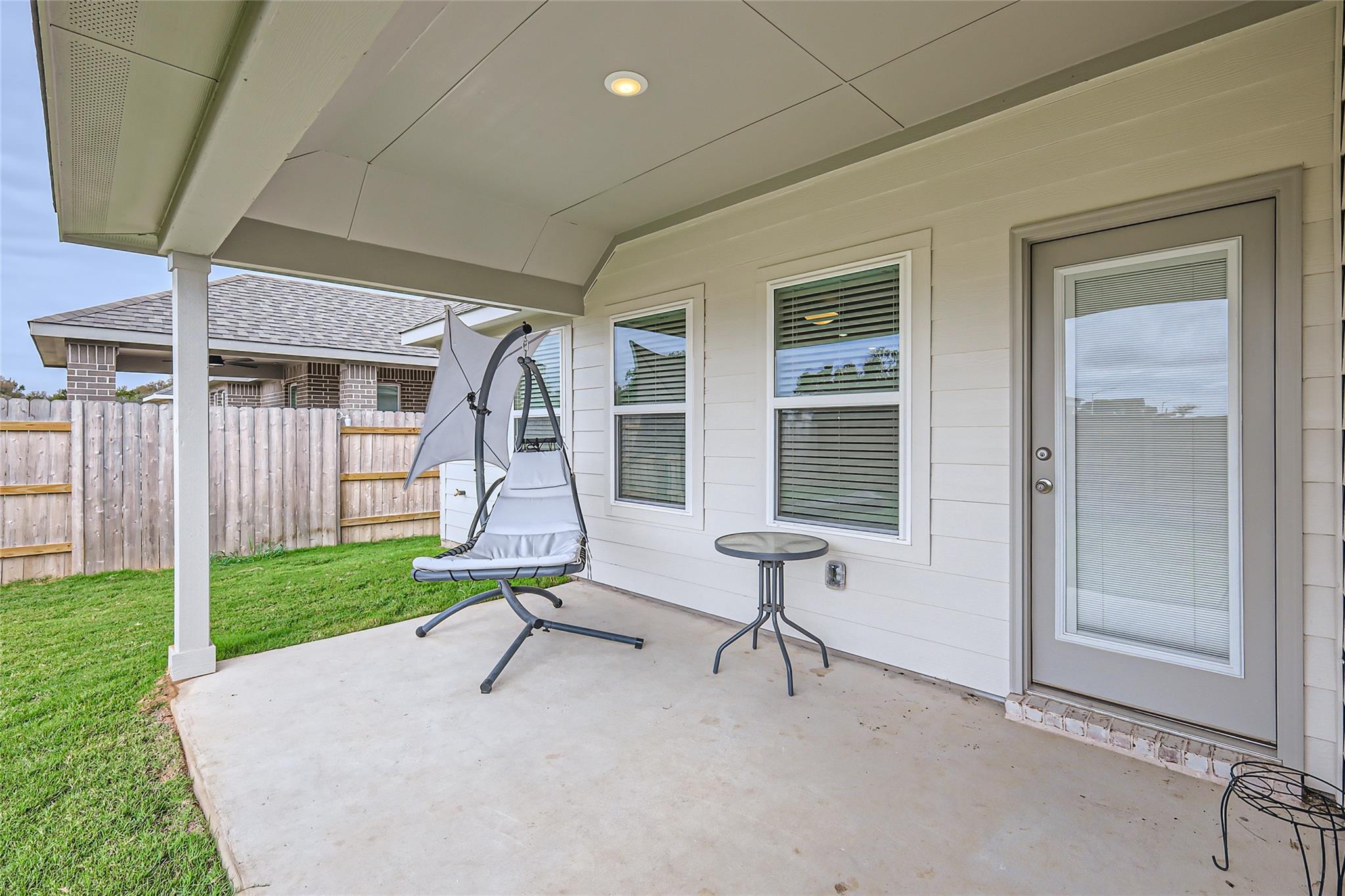 299 Grand Teton Dr, Kyle, TX 78640