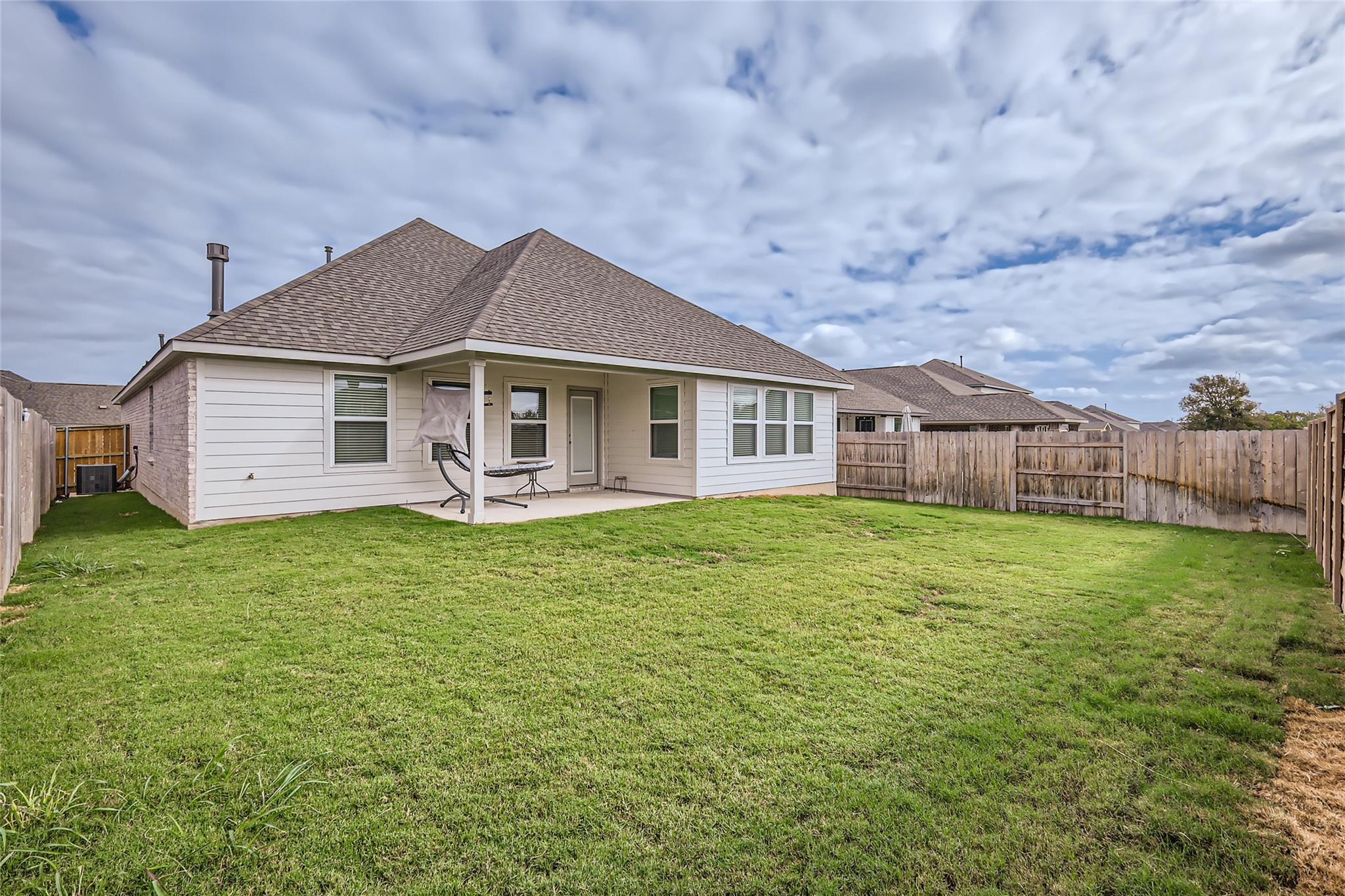 299 Grand Teton Dr, Kyle, TX 78640