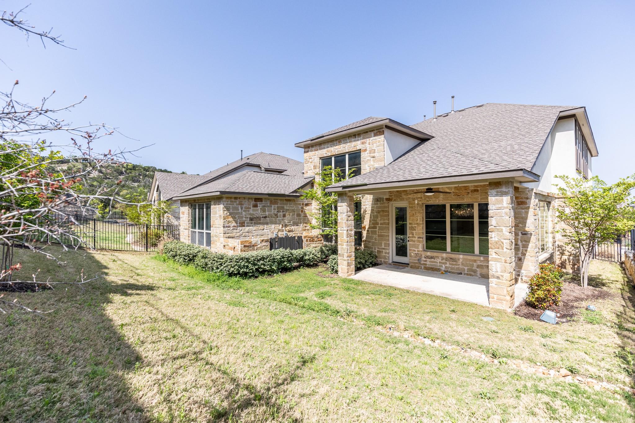 499 Anfield Cir, Lakeway, TX 78738