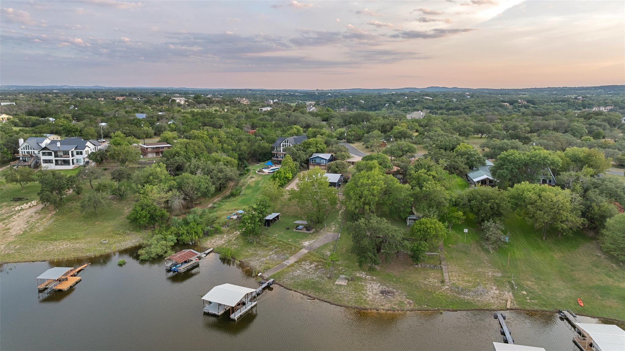 1293 Lake Shore Dr, Spicewood, TX 78669