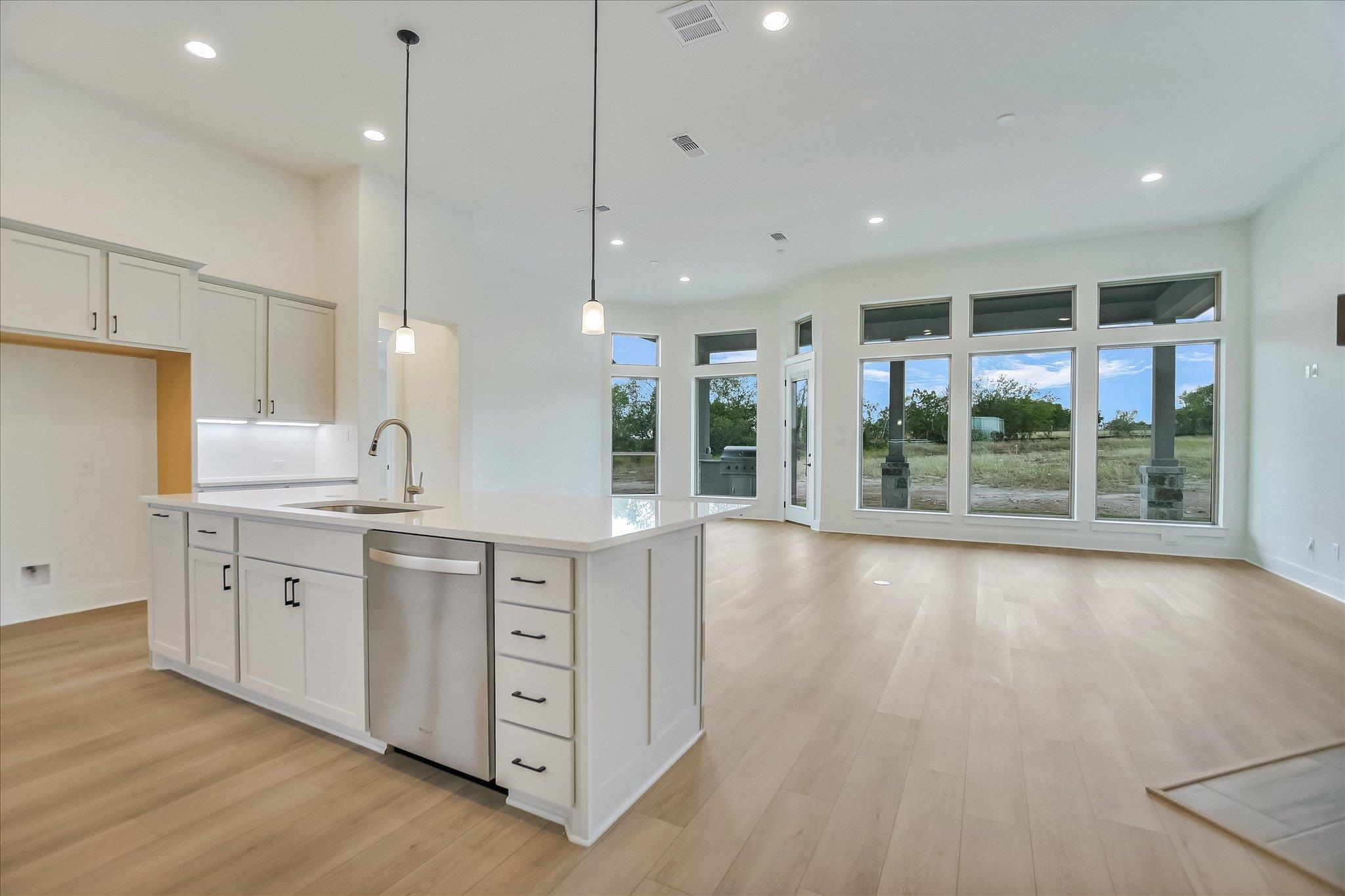 220 Scofield Ave, Georgetown, TX 78628