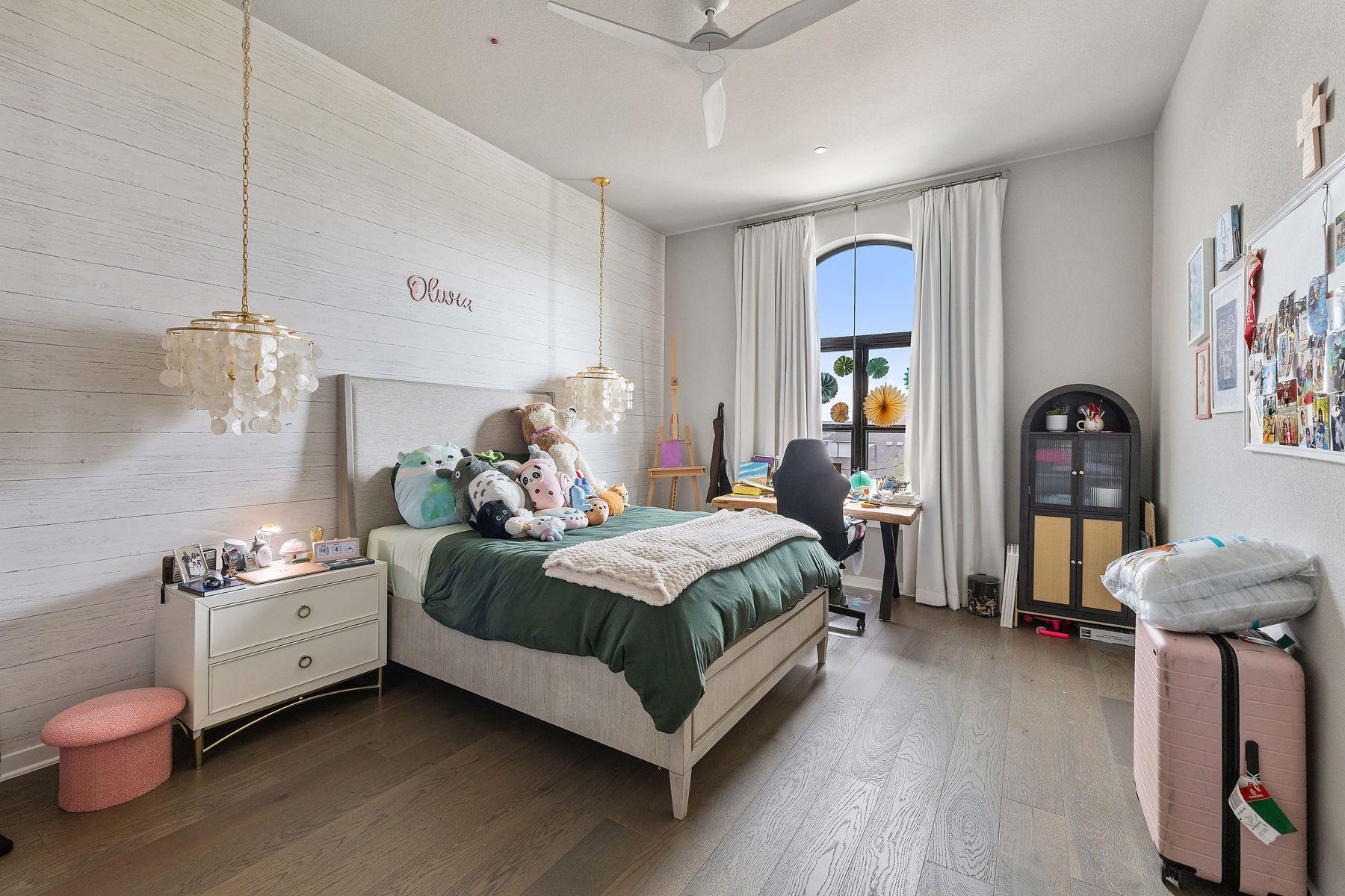 4525 Via Roma Pass, Leander, TX 78641