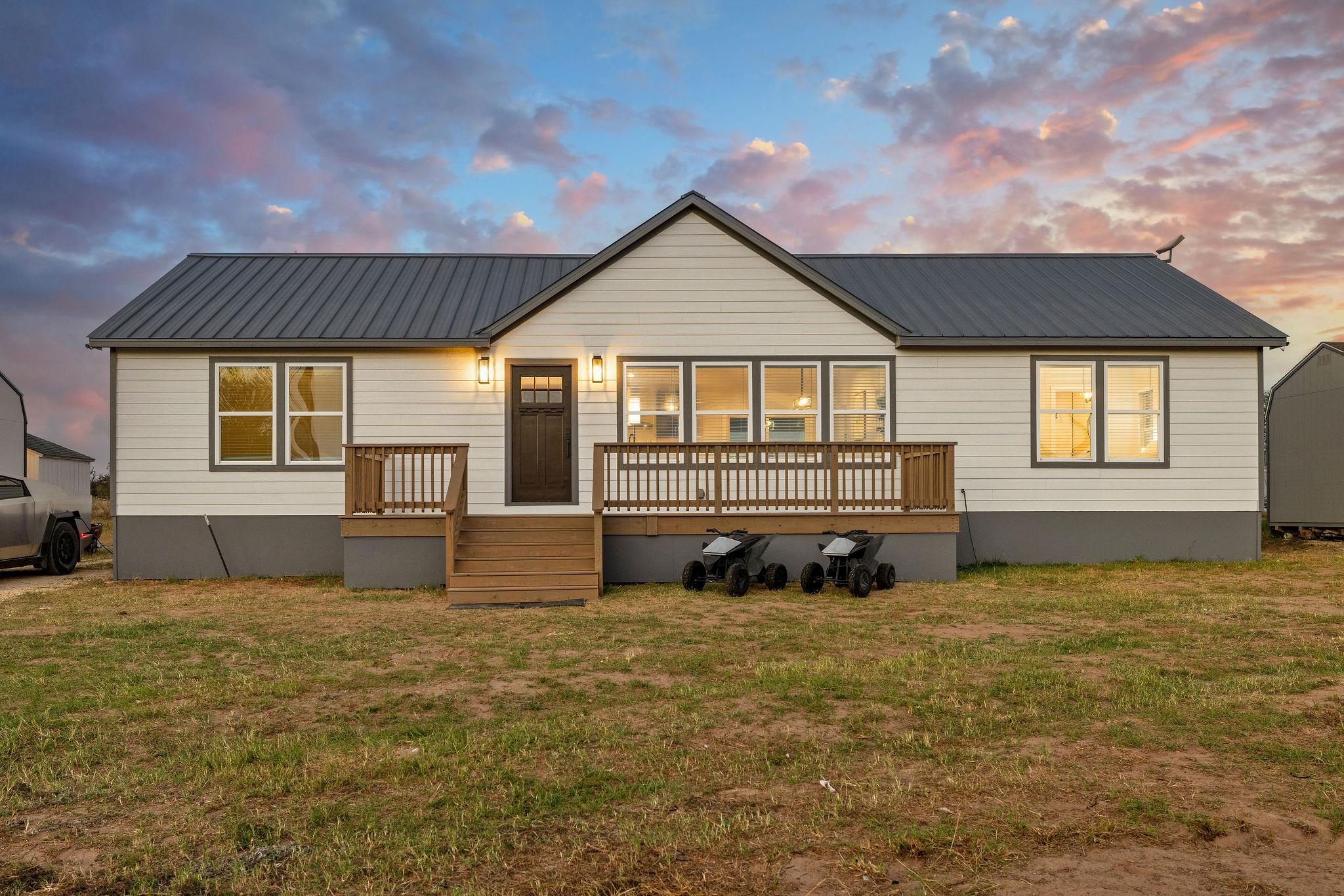 510 Wilson Rd, Red Rock, TX 78662