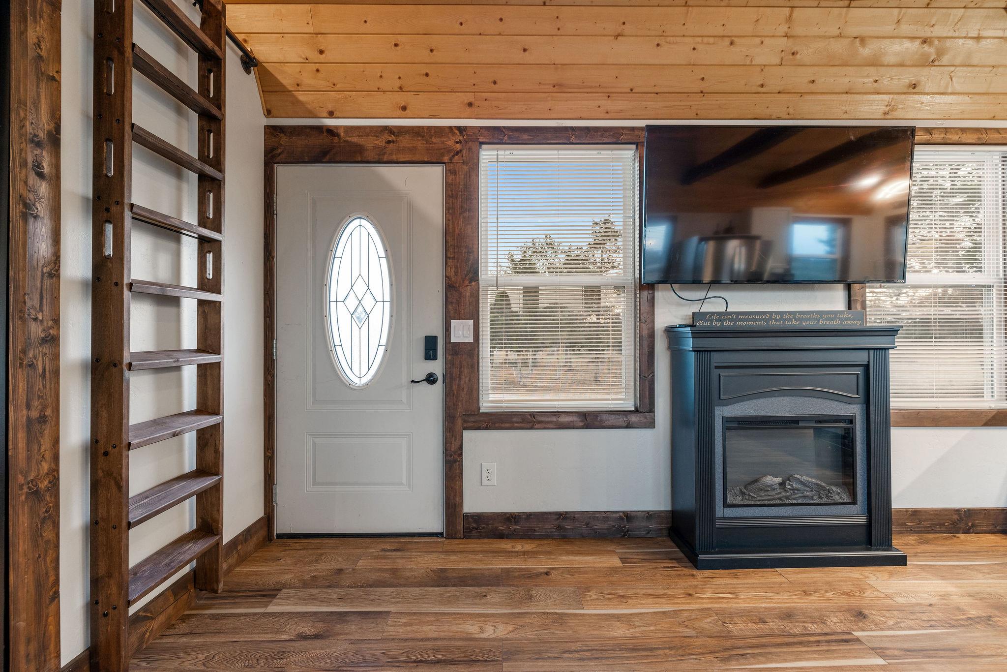510 Wilson Rd, Red Rock, TX 78662