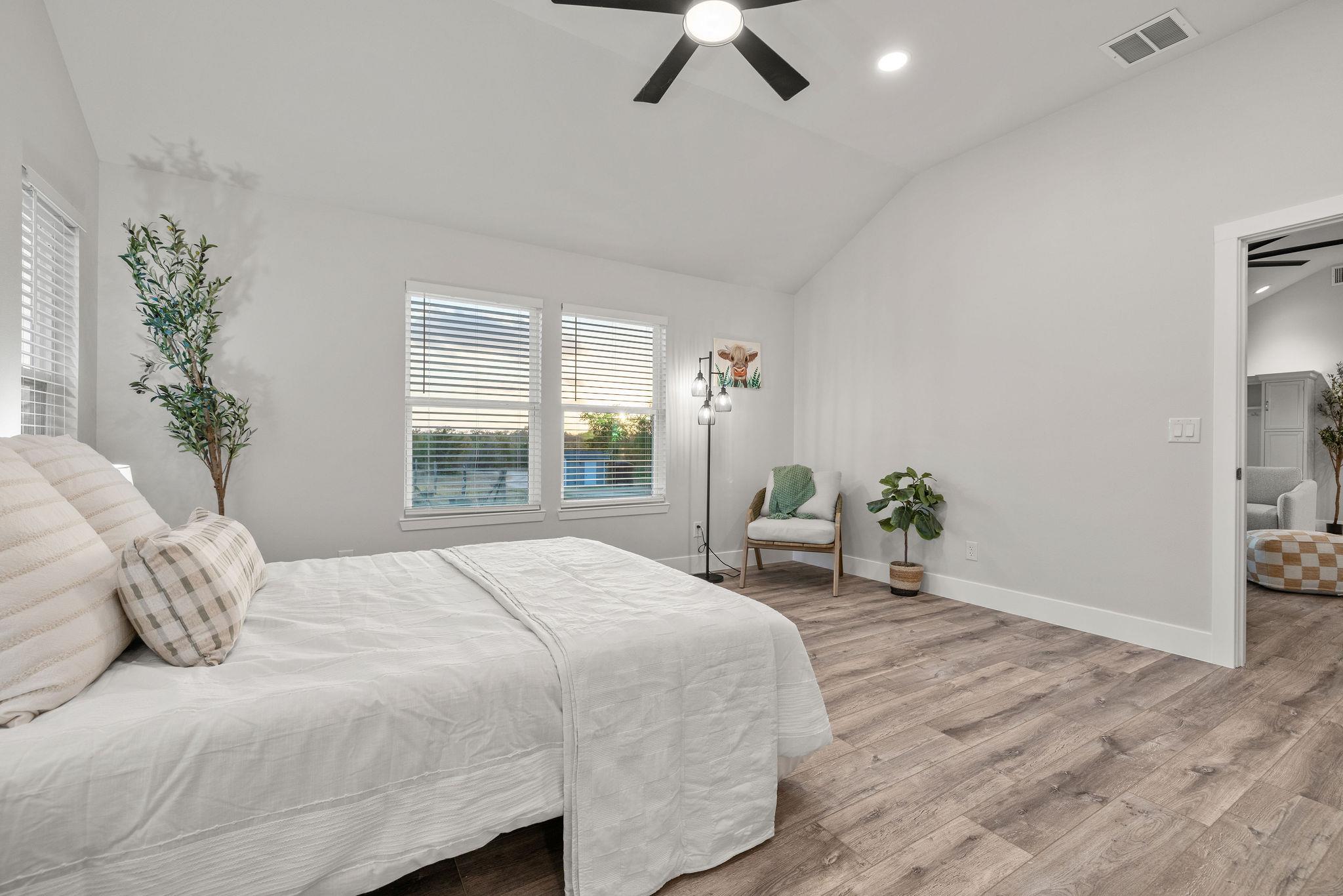 510 Wilson Rd, Red Rock, TX 78662