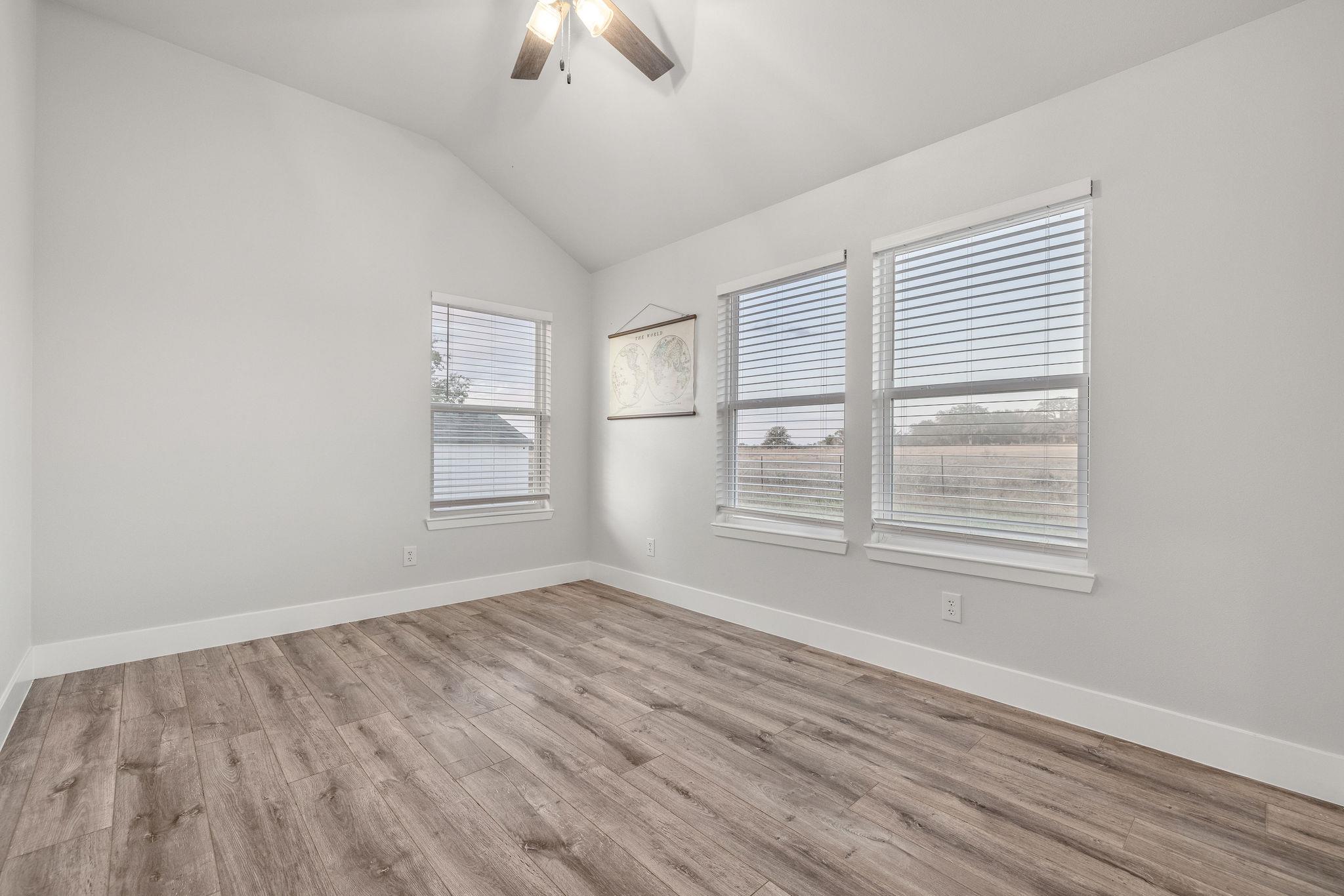 510 Wilson Rd, Red Rock, TX 78662