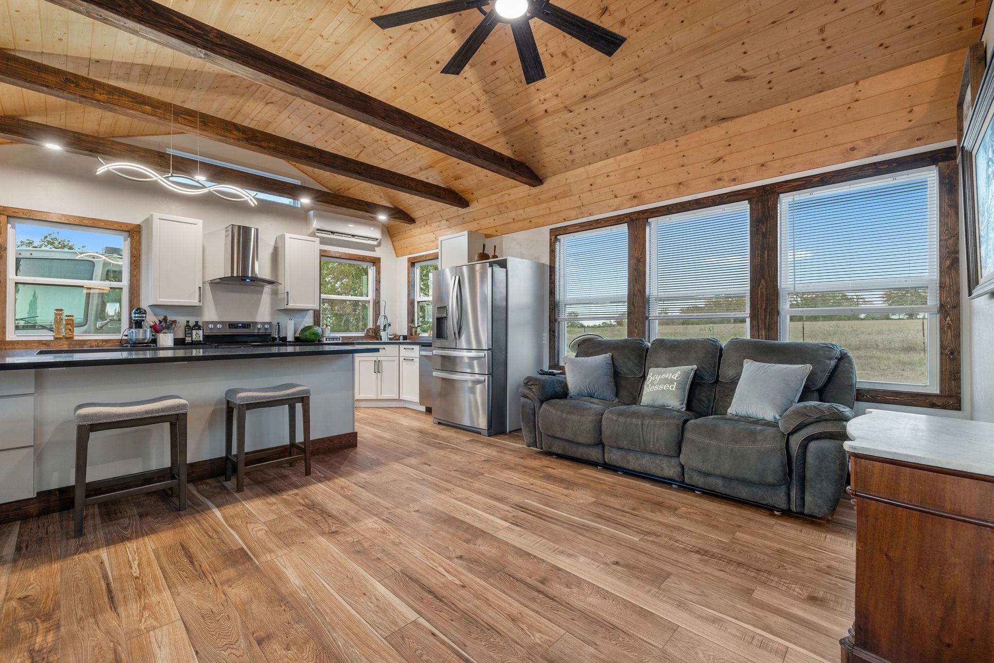 510 Wilson Rd, Red Rock, TX 78662