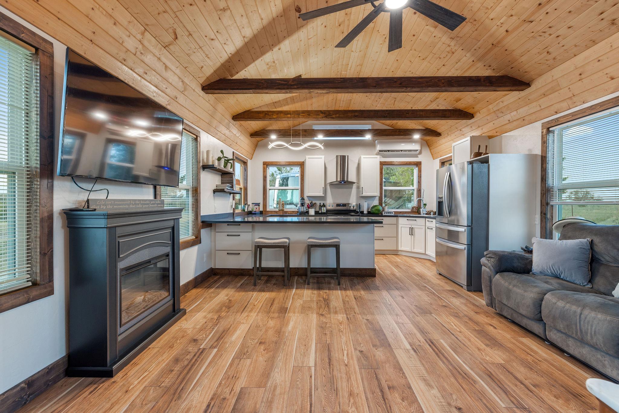 510 Wilson Rd, Red Rock, TX 78662