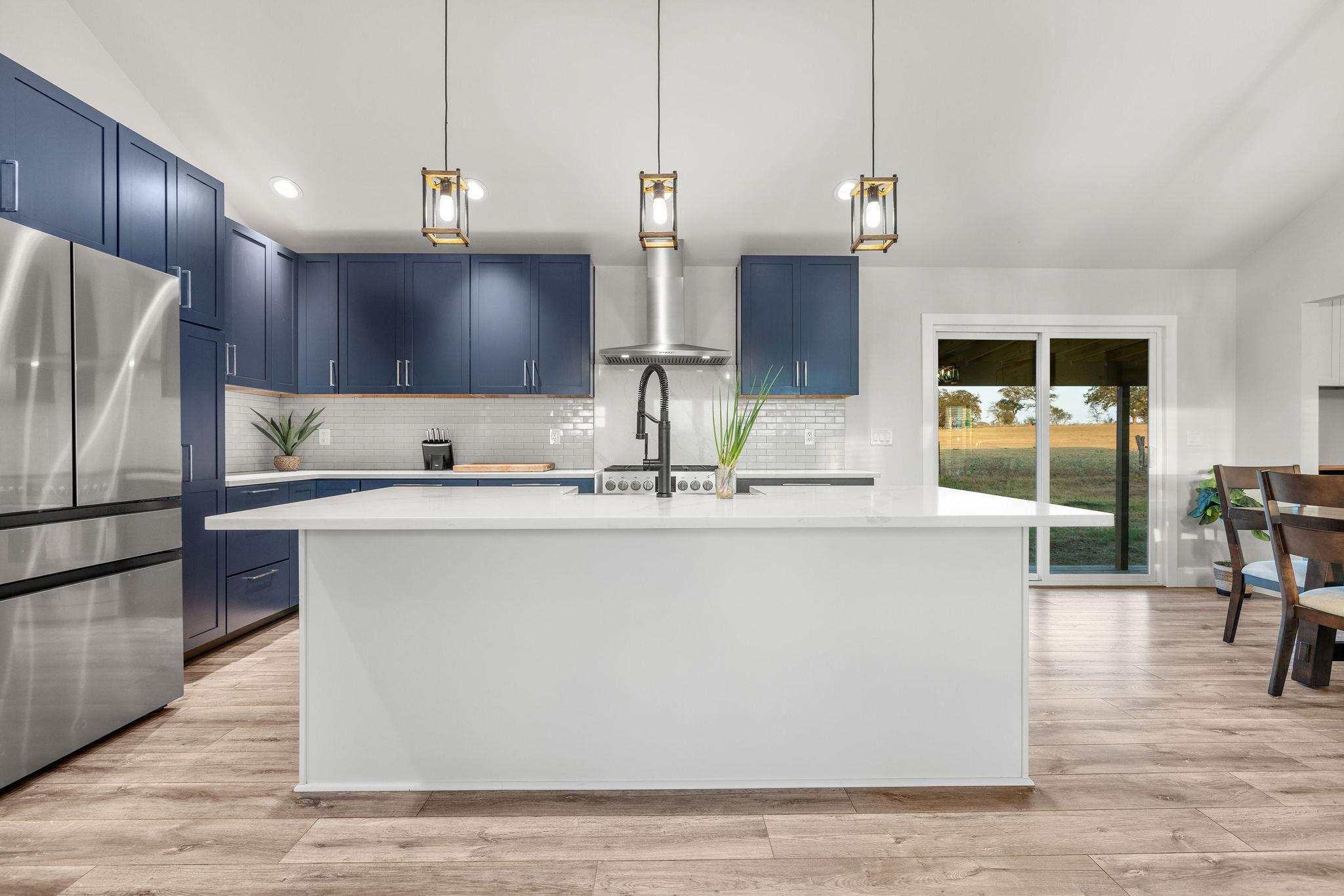 510 Wilson Rd, Red Rock, TX 78662
