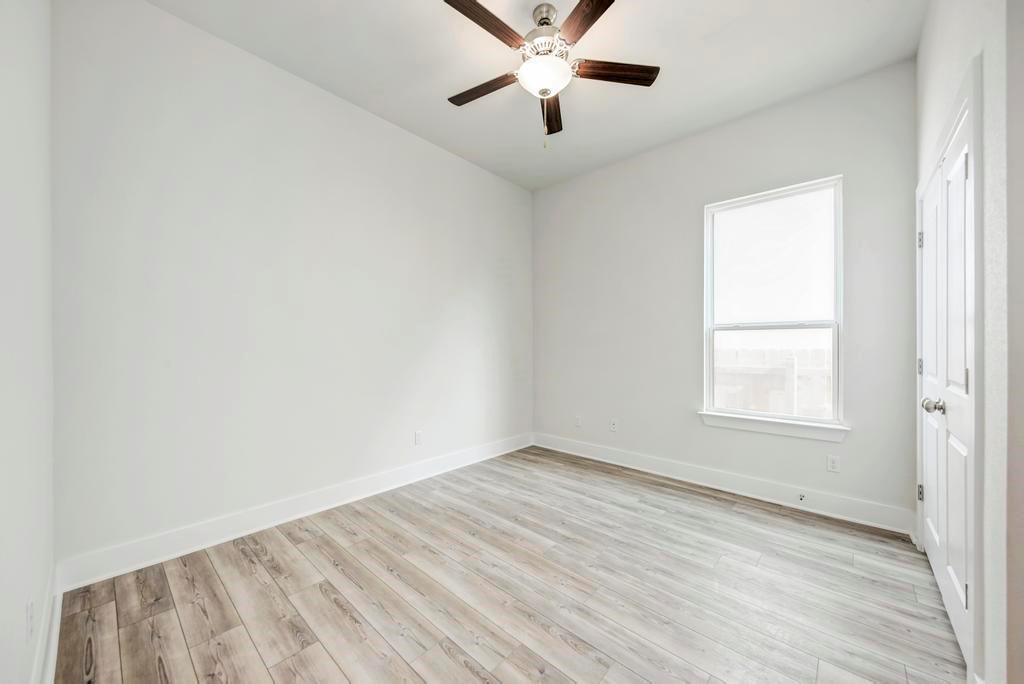 165 Horseshoe Cv, Kyle, TX 78640