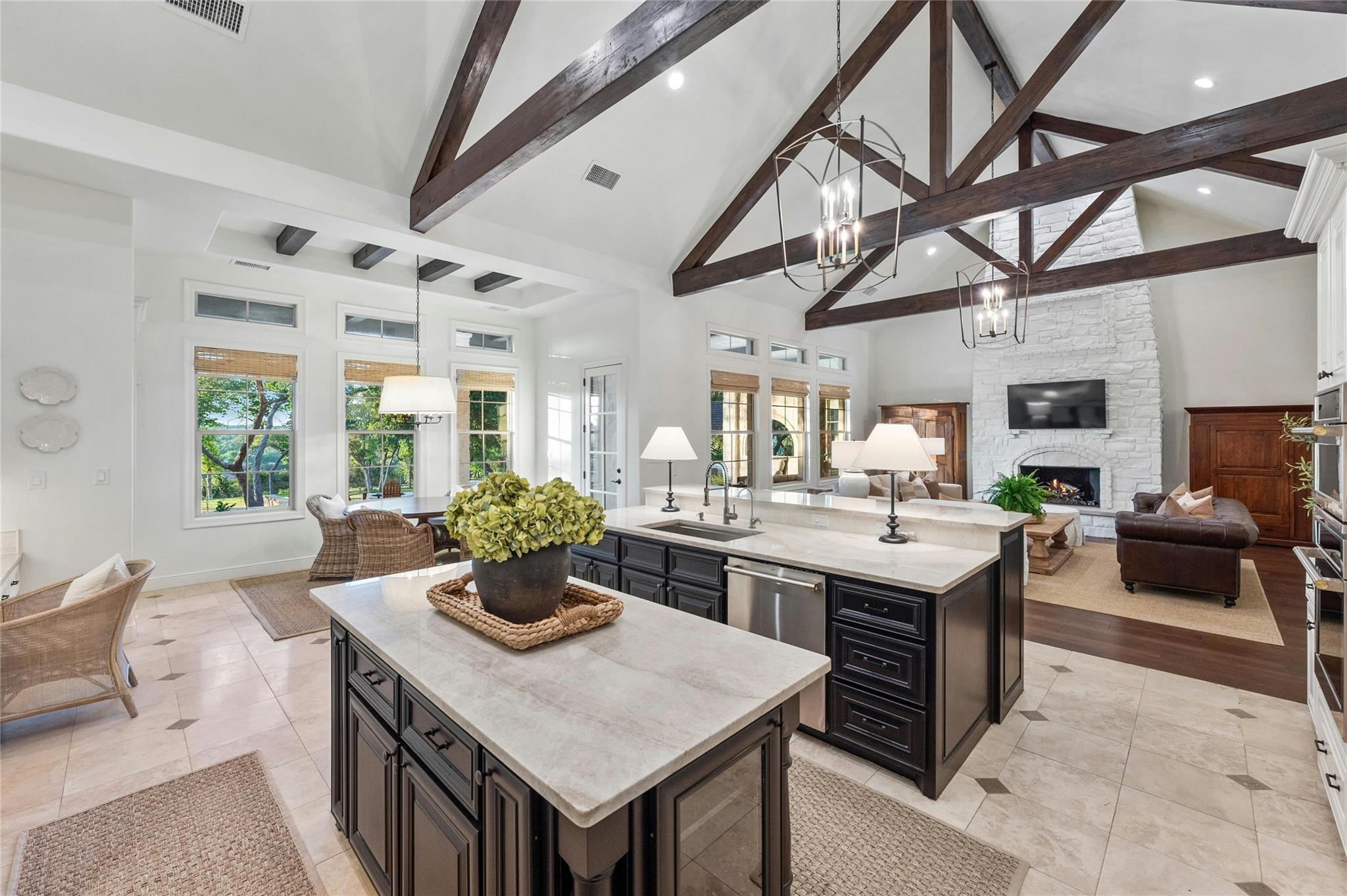 838 Covered Bridge Dr, Driftwood, TX 78619