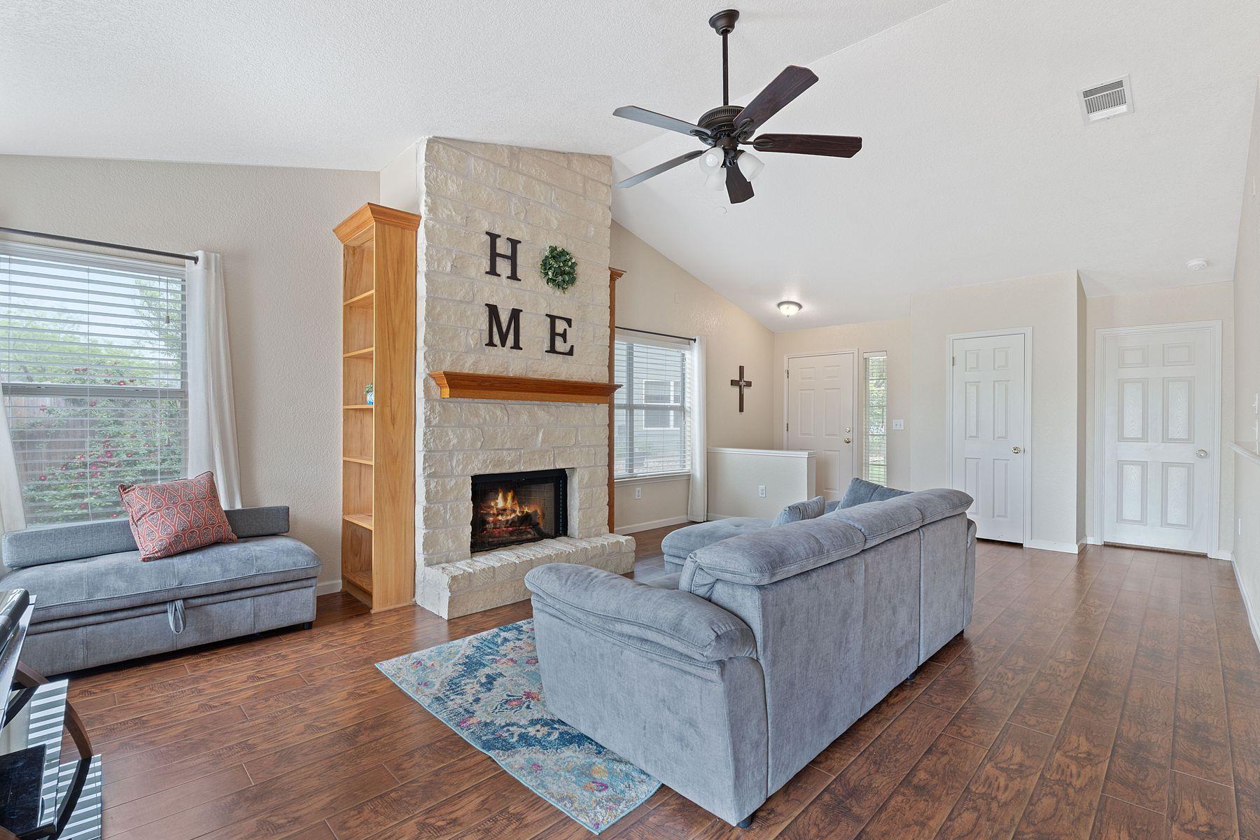 198 Prairie Springs Loop, Georgetown, TX 78626