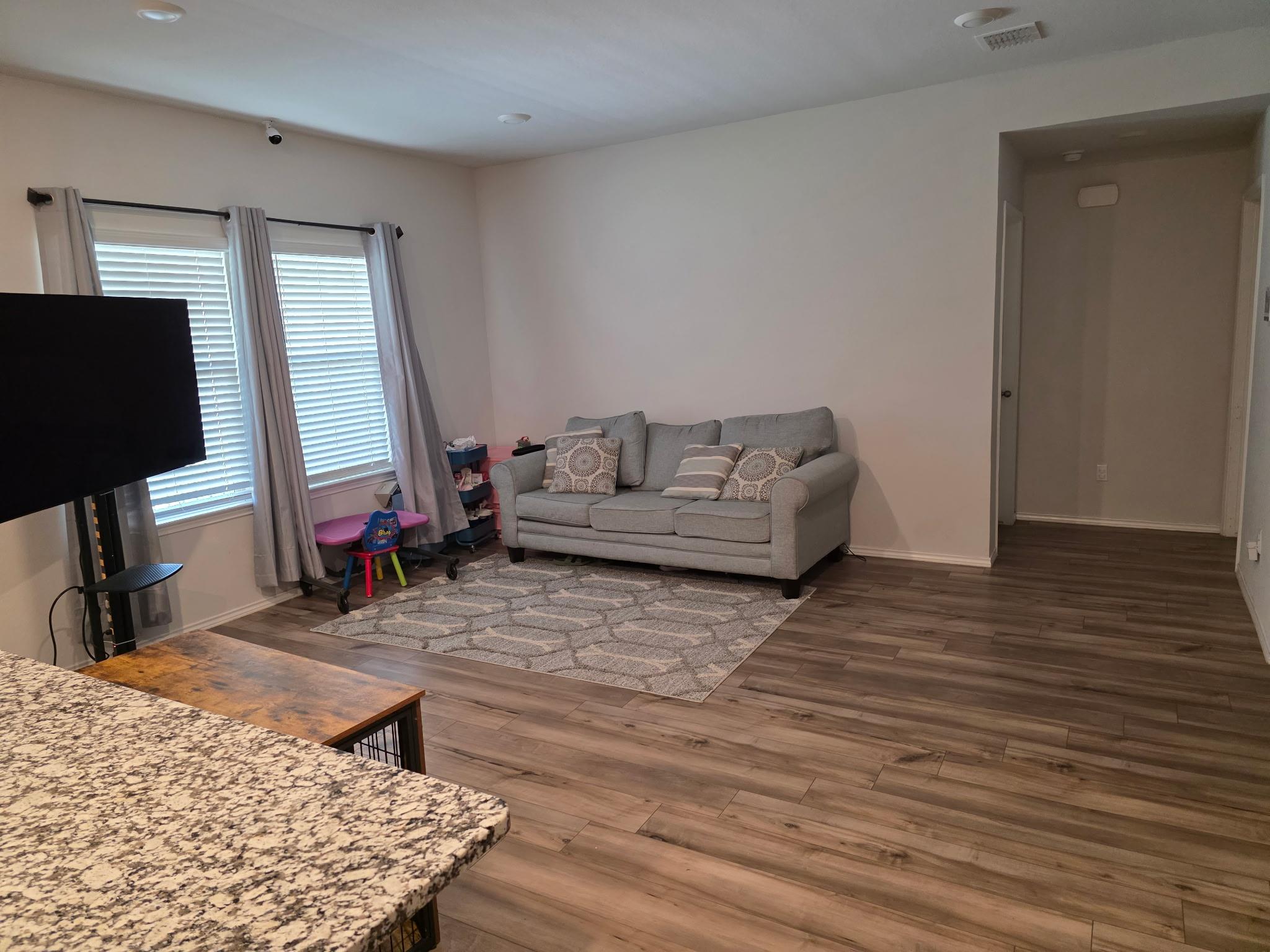 1124 Velvet Ct, Troy, TX 76579