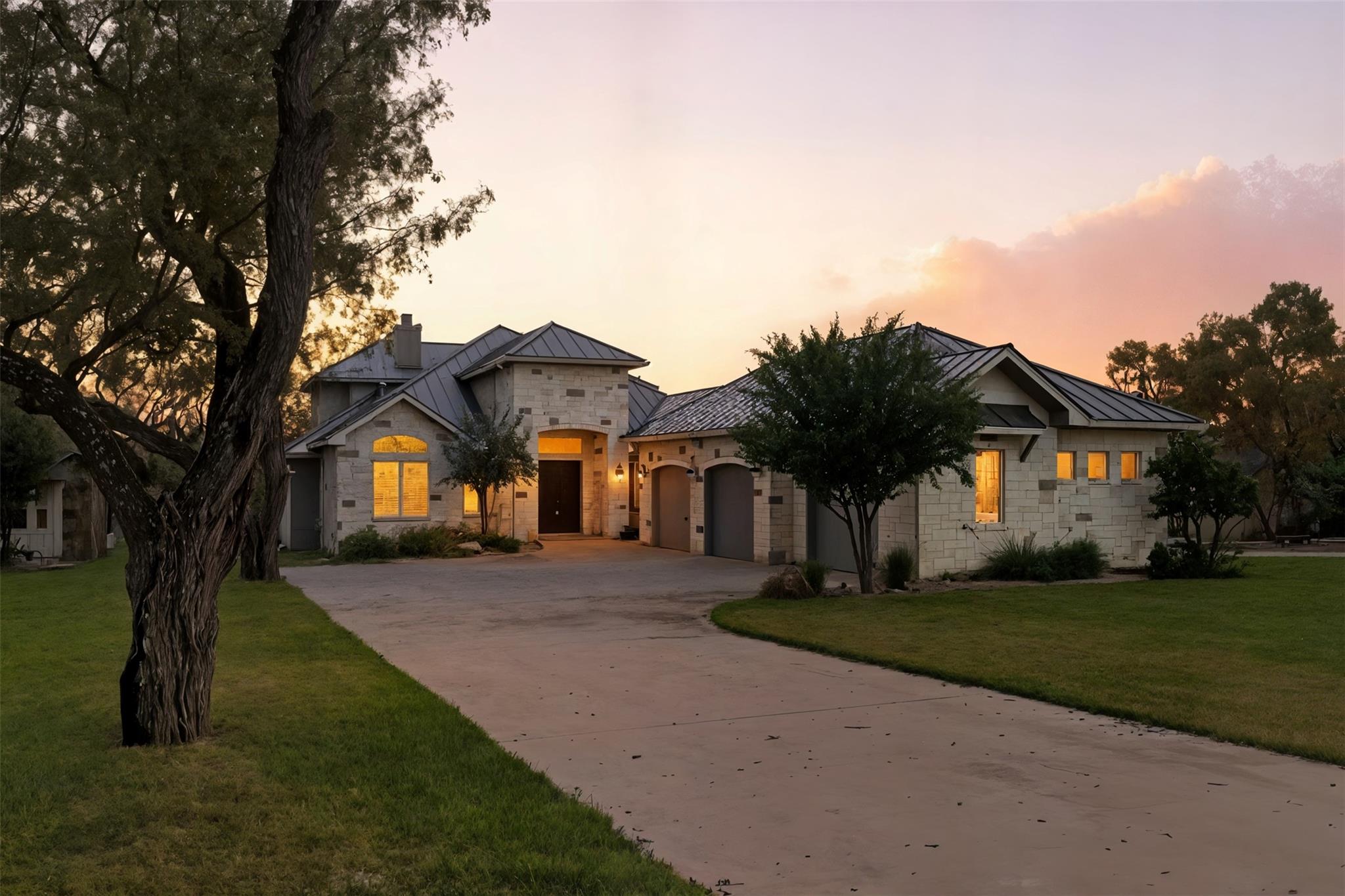 125 Primera Ct, Burnet, TX 78611