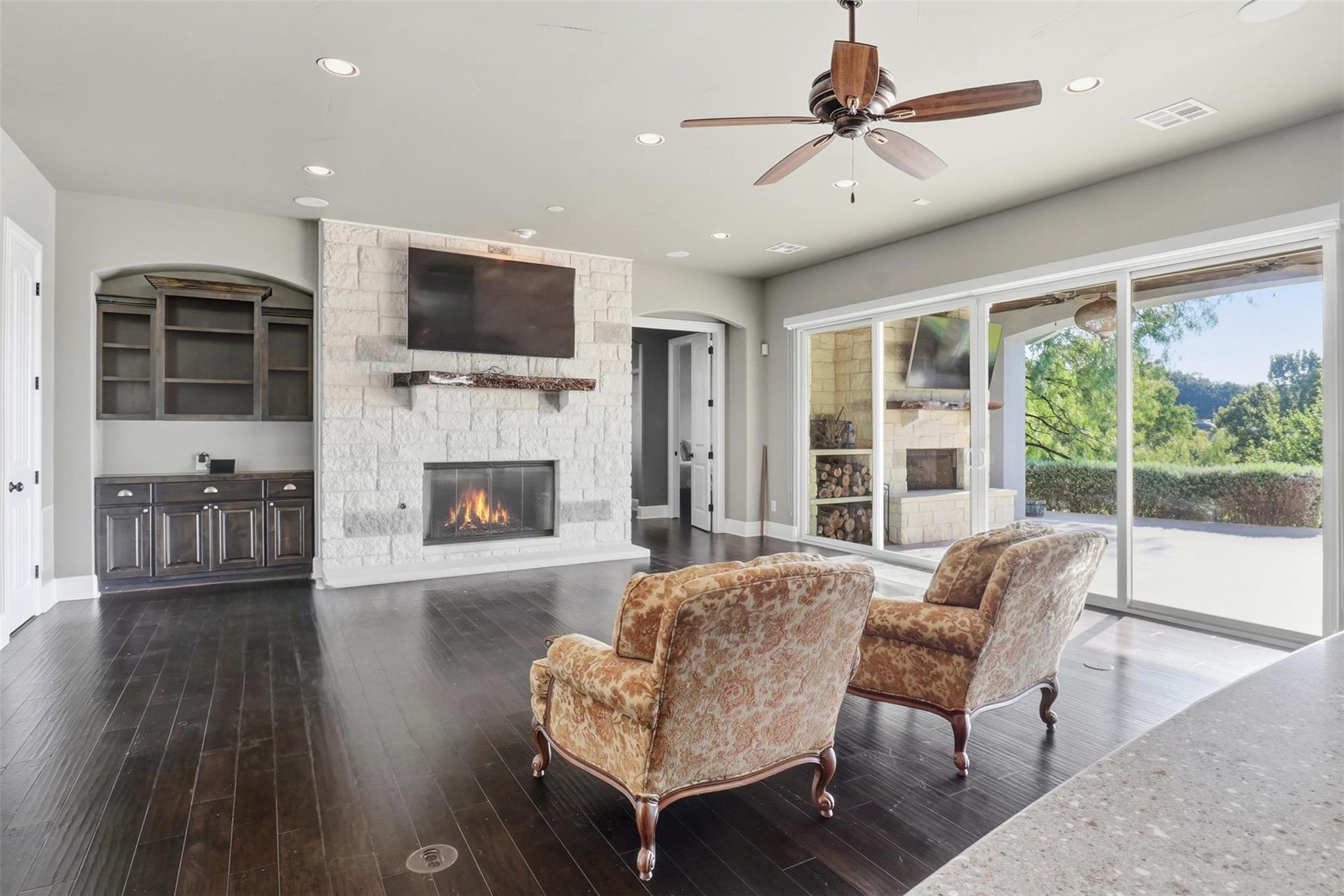 125 Primera Ct, Burnet, TX 78611