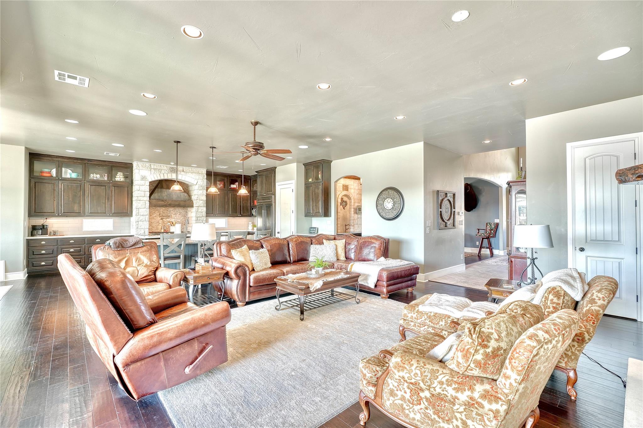 125 Primera Ct, Burnet, TX 78611